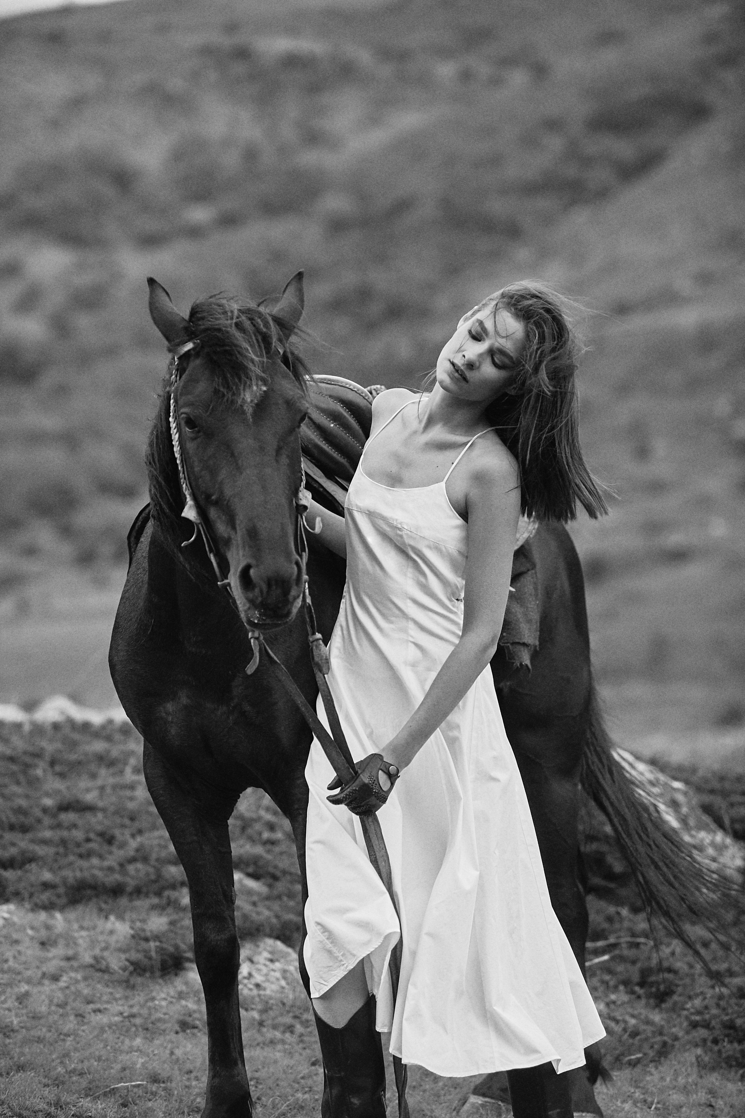 Фотосессия с лошадью в горах  Кабардино-Балкарии. Фотограф Продюсер в горах КБР / Москва  Нальчик Горы