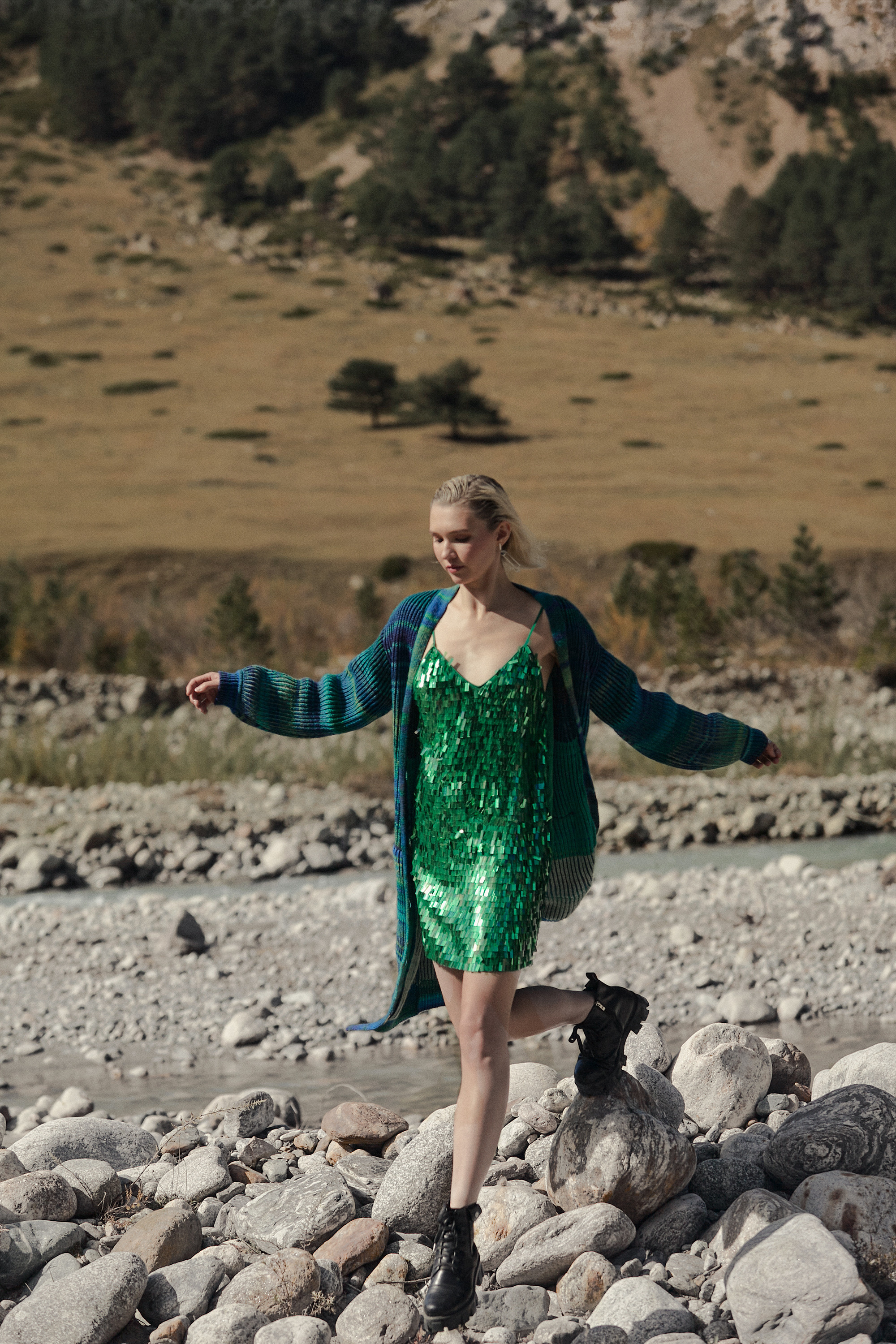 Выездная съемка для брендов в горах. Фотограф Продюсер в горах КБР / Москва  Нальчик Горы