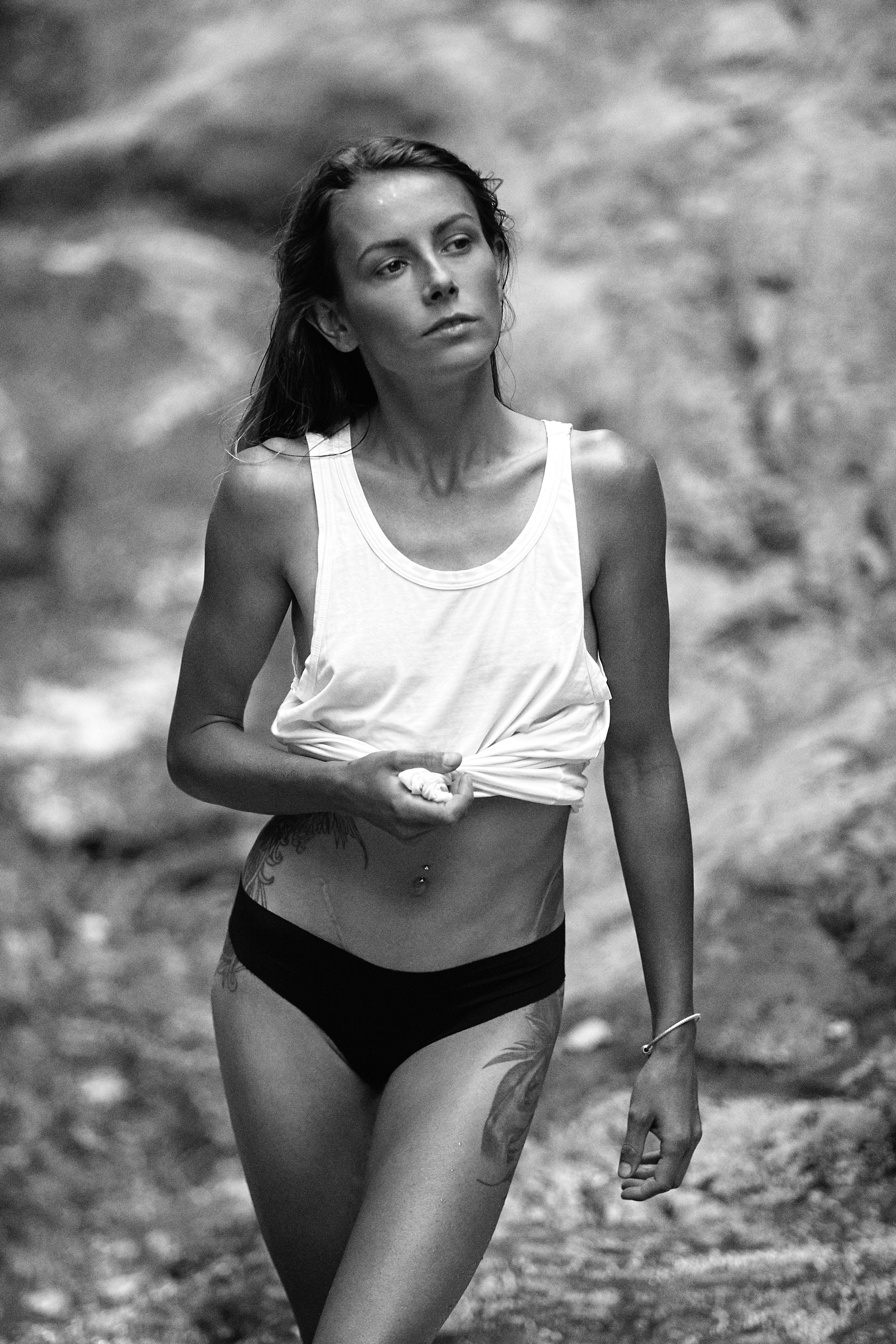 Фотосессия у водопада в горах Кабардино-Балкарии. Фотограф Продюсер в горах КБР / Москва  Нальчик Горы