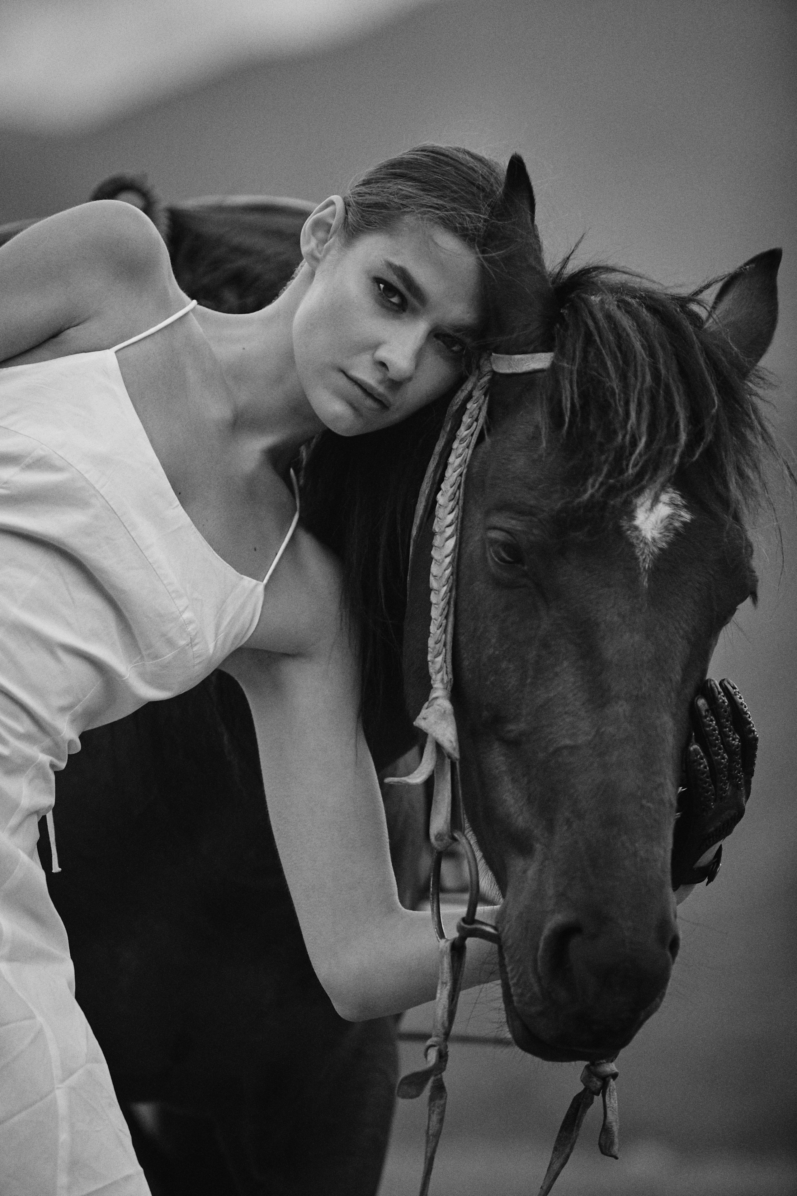 Фотосессия с лошадью в горах  Кабардино-Балкарии. Фотограф Продюсер в горах КБР / Москва  Нальчик Горы