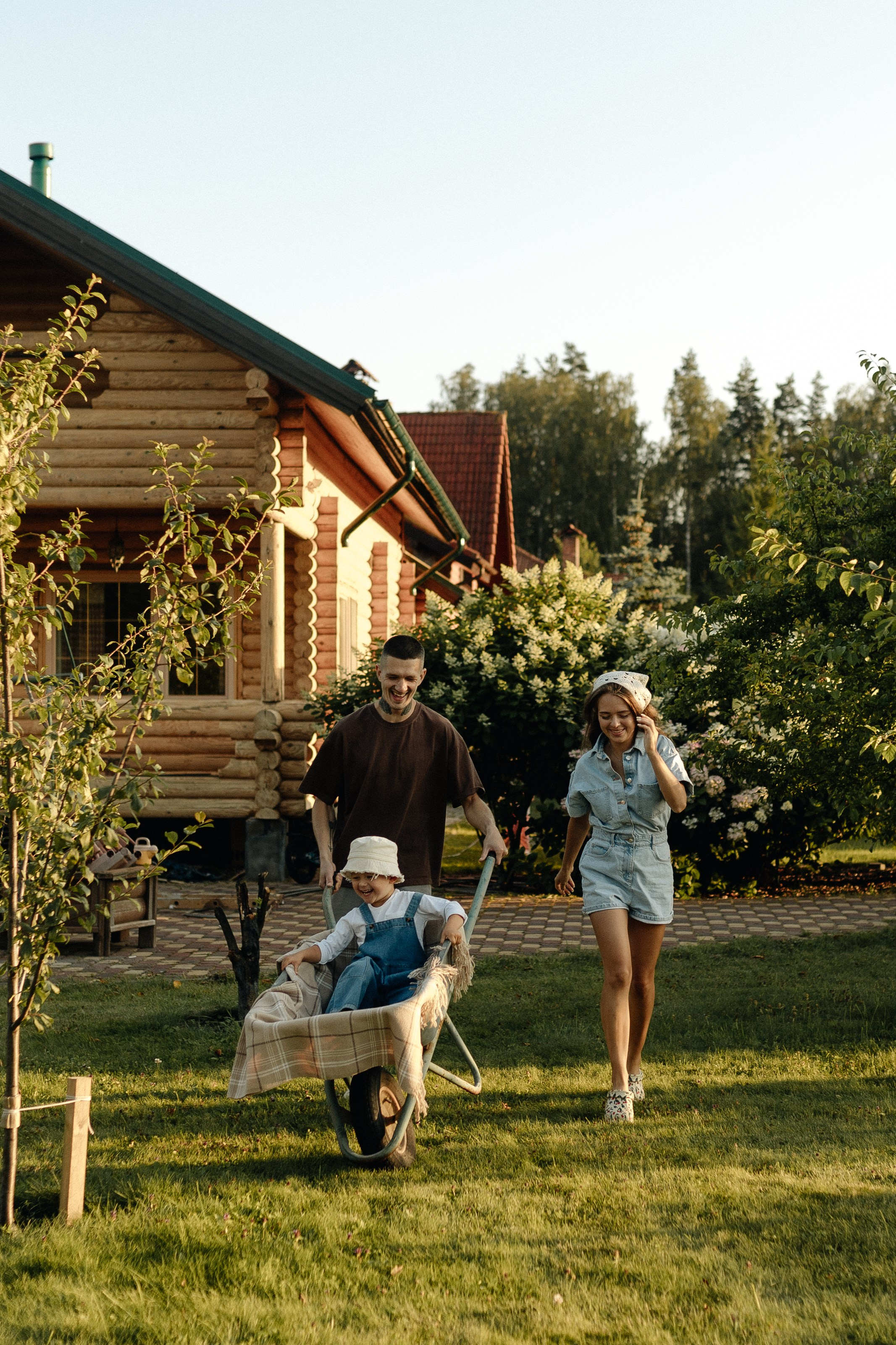 Дачники. Главная