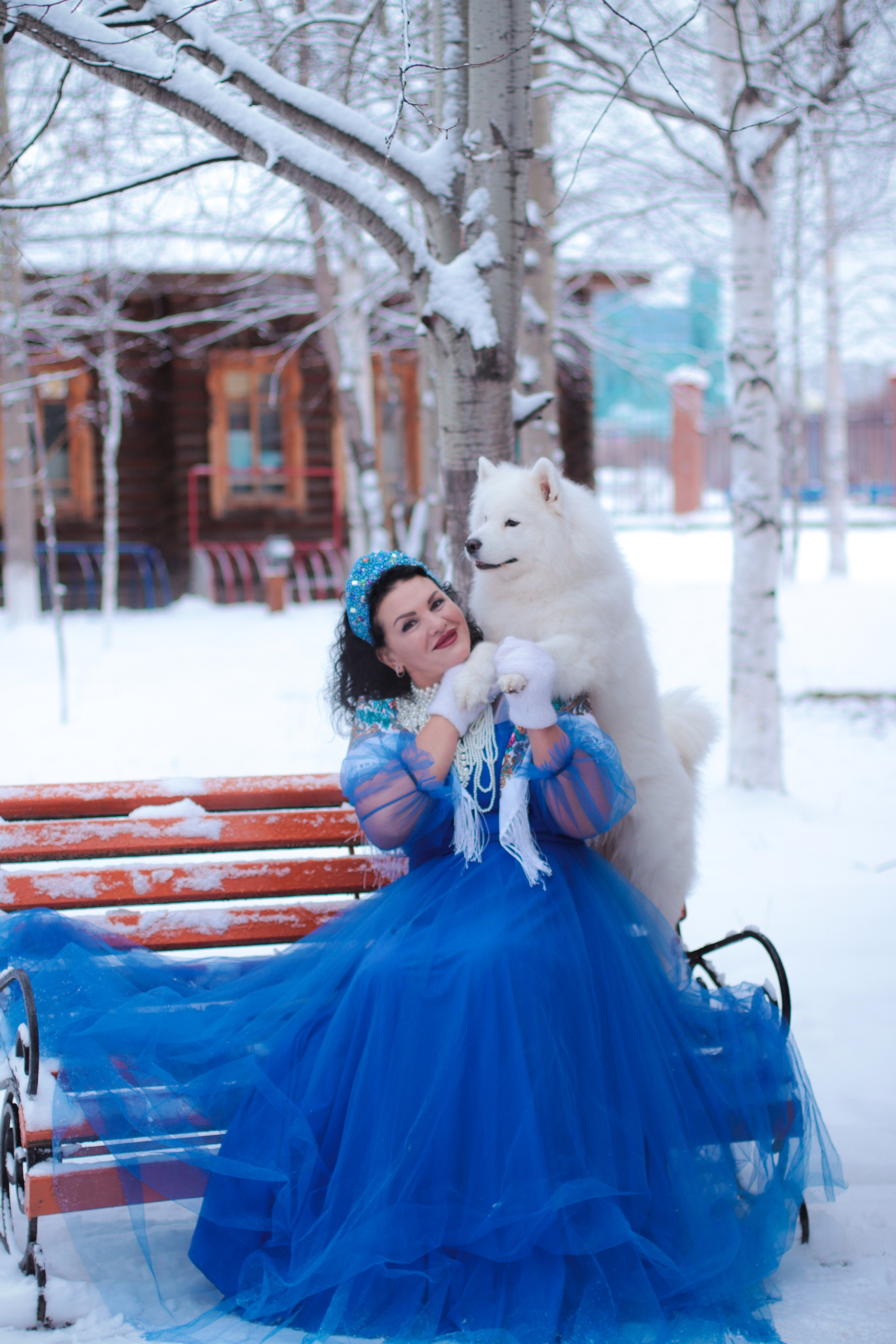 С белым псом. Фотограф в Сургуте Брызгунова Анастасия