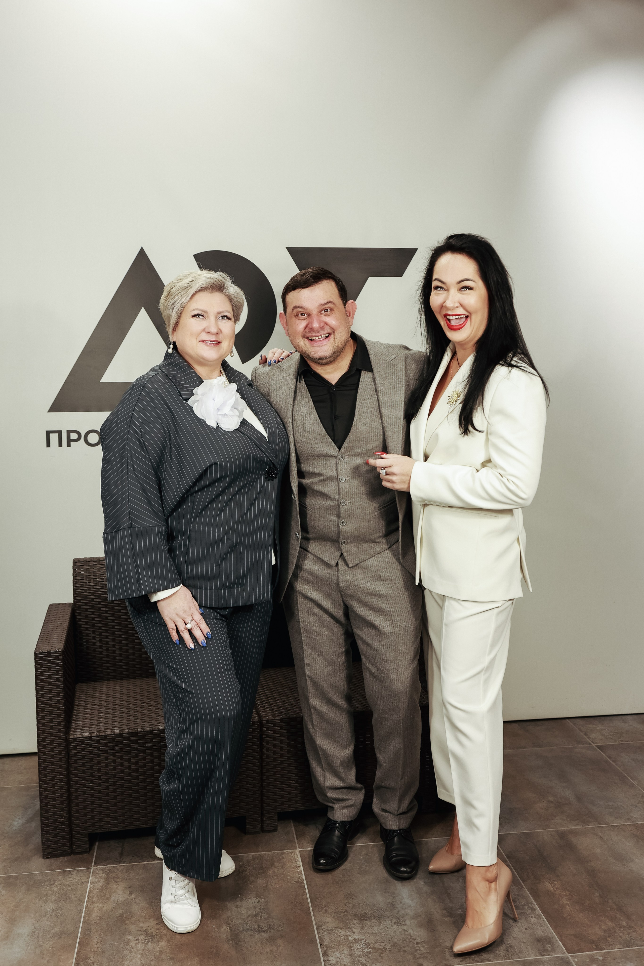 Репортажная фотосъёмка девятого Большого Женского Форума в Санкт-Петербурге. Профессиональный фотограф в Санкт-Петербурге Александр Волосенцев