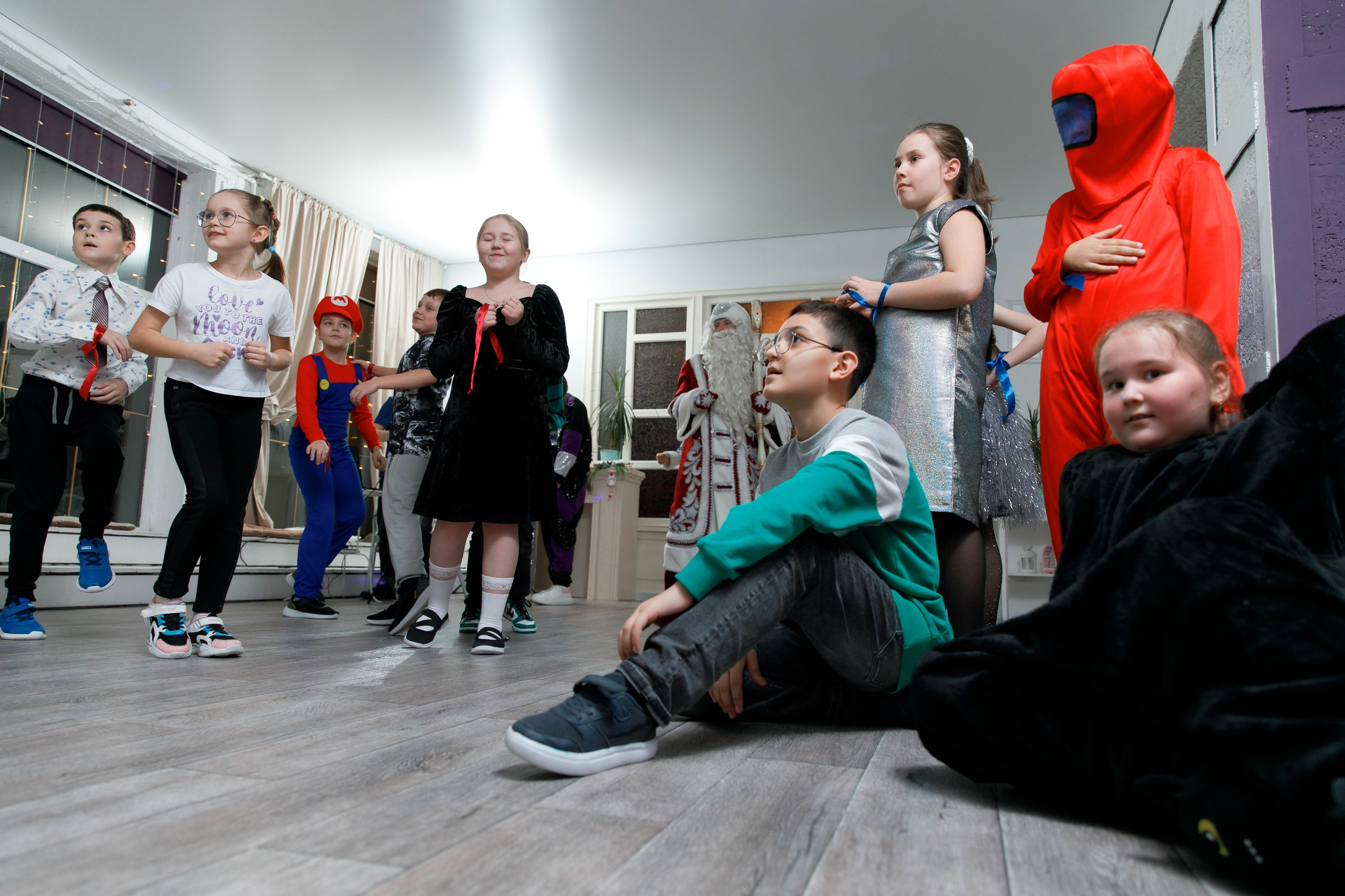 Школа «Кристалл» | Новогодняя программа. Свадебный, семейный и школьный фотограф в Сызрани Максим Баталов