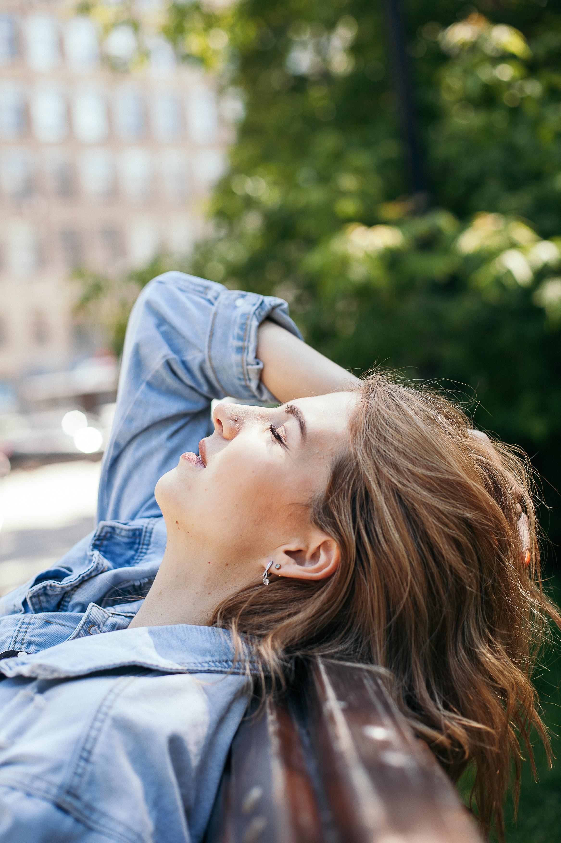 Алёна, съемка в сквере возле Оперного. Семейный фотограф Трусова Евгения в Екатеринбурге