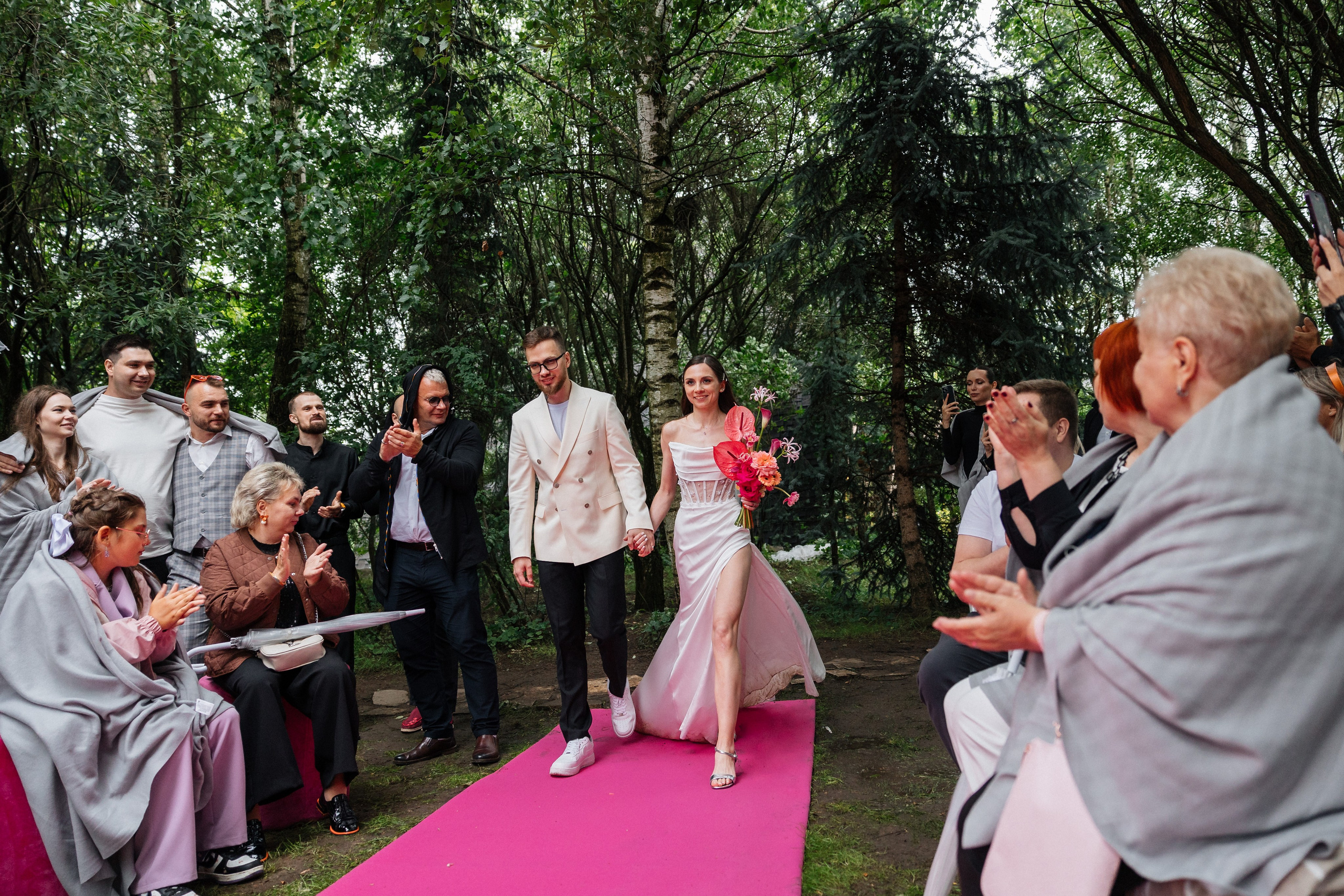 Свадебная съемка в Москве — Профессиональный свадебный фотограф для вашей свадьбы, фото и видео услуги. Фотограф Аделина Raw