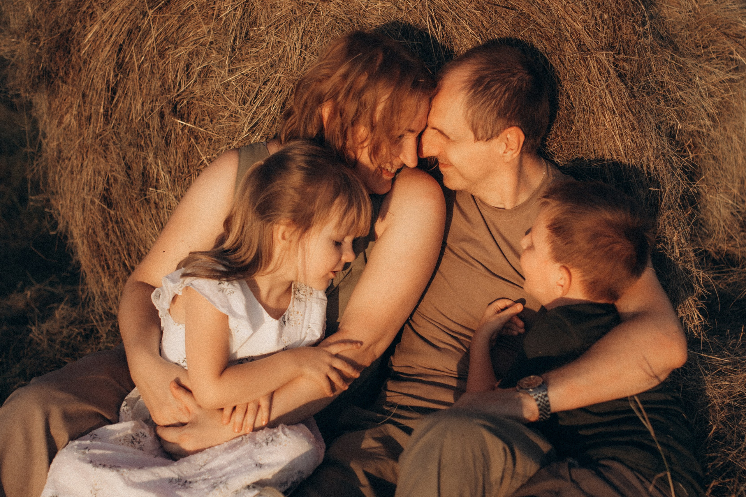 Летняя история в поле. Семейный фотограф lifestyle в Новосибирске Елена Шпилевая