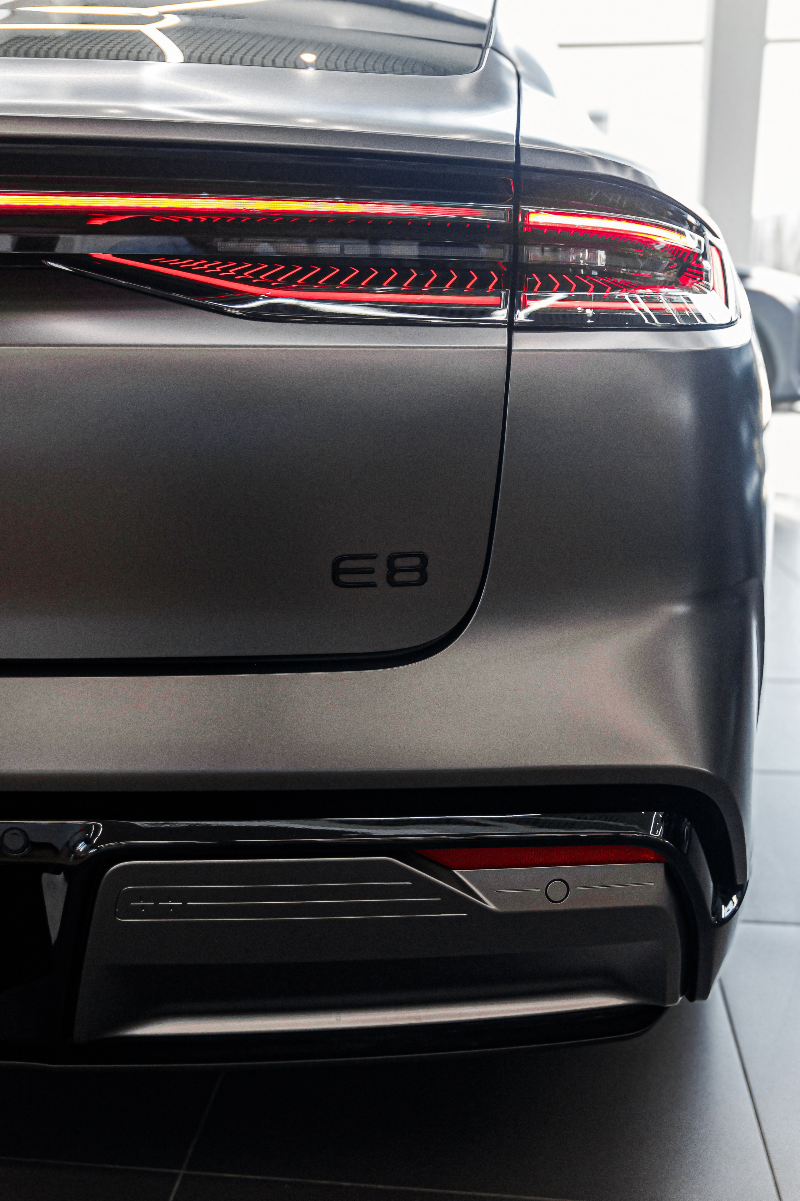 Джили Центр Минск. Свадебный фотограф Минск, Фаниполь, Беларусь Кирилл Напреев