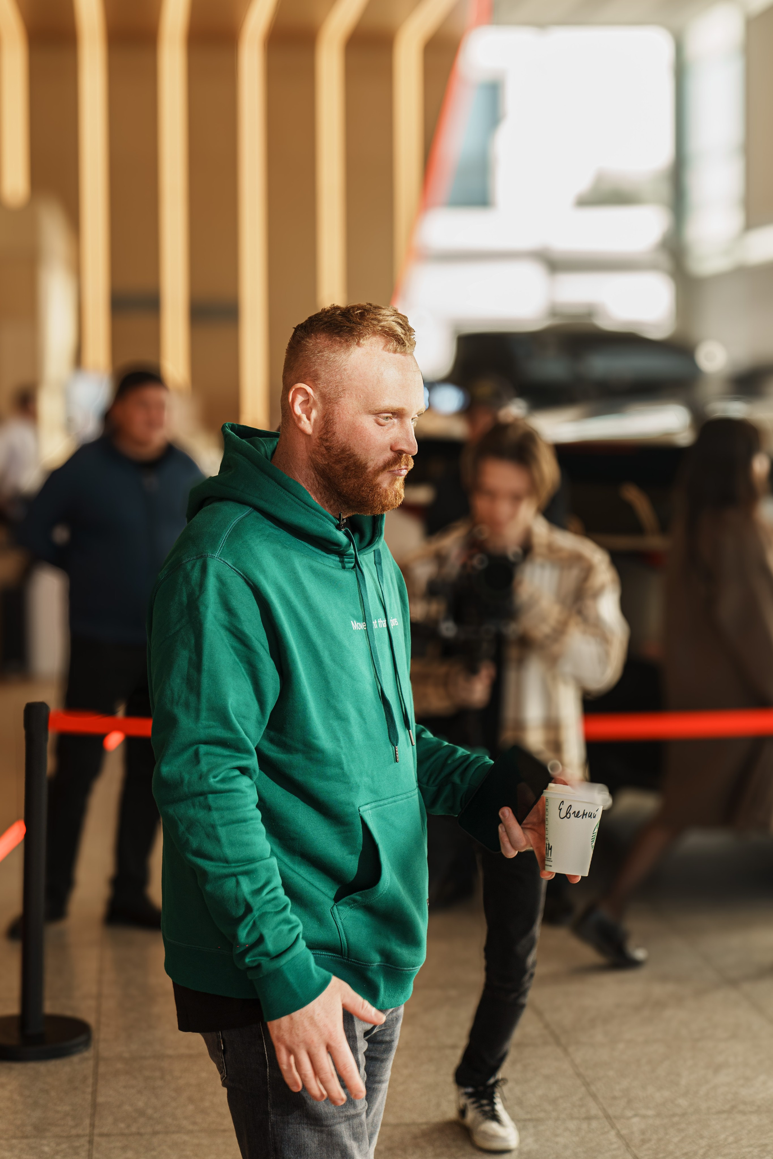 Kia EV6 Вручение Евгений Чебаткову. Фотограф TAULAN_1