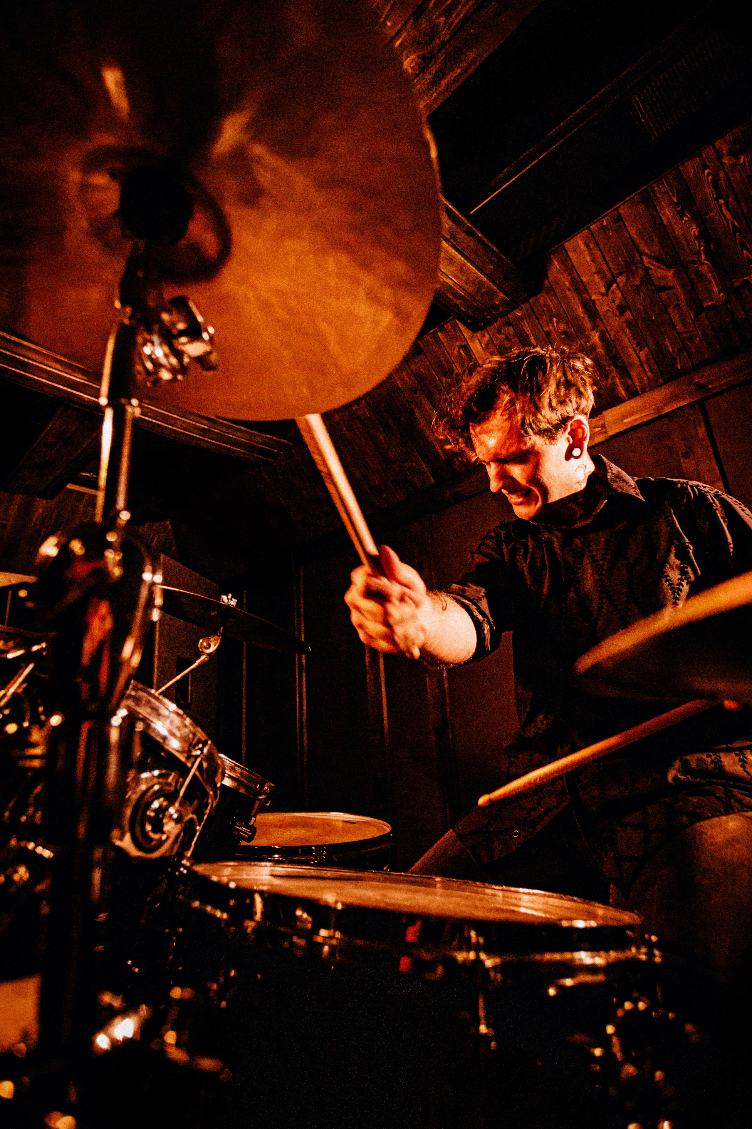 Контент — Барабанщик. Александр Атлес Фотограф