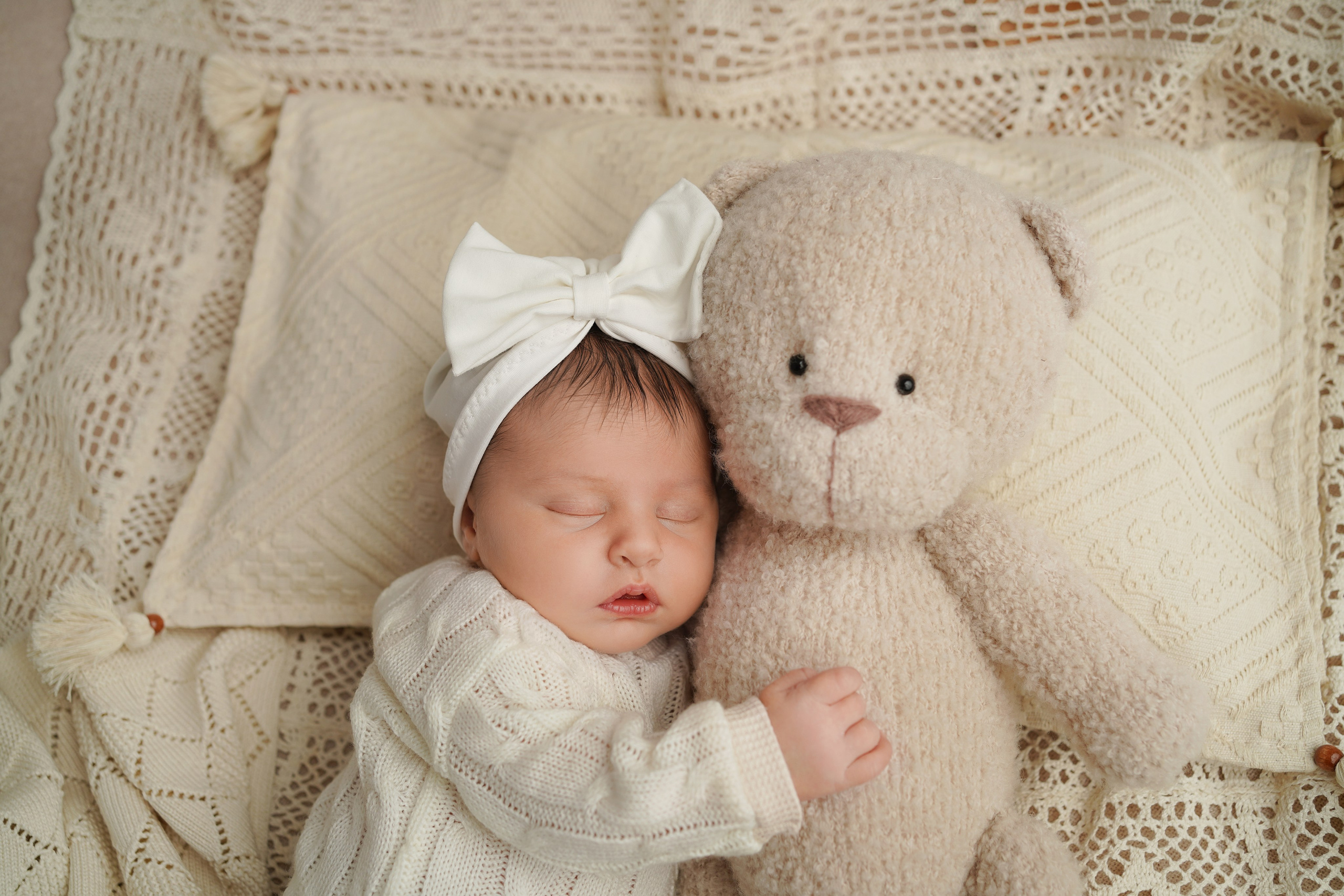 Новорождённые девочки. Детский фотограф и фотограф новорожденных в Калининград Оксана Иваний