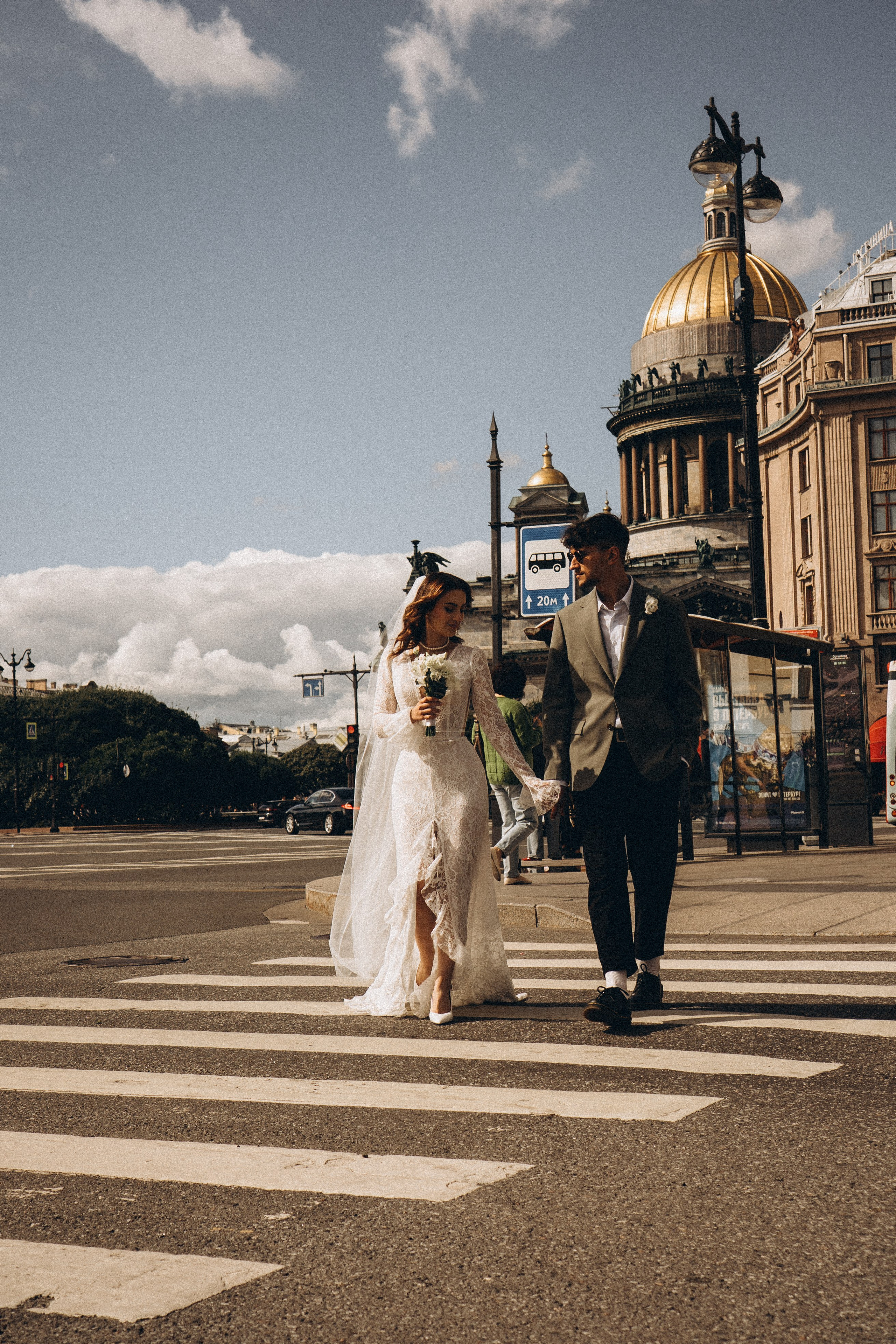 СВАДЕБНАЯ ПРОГУЛКА ВОЗЕ ИСАИКЕВСКОГО СОБОРА АСТОРИИ И ЗАКОНОДАЛЕТНОГО СОБРАНИЯ. Профессиональный фотограф, Санкт-Петербург — Виктория Богомолова