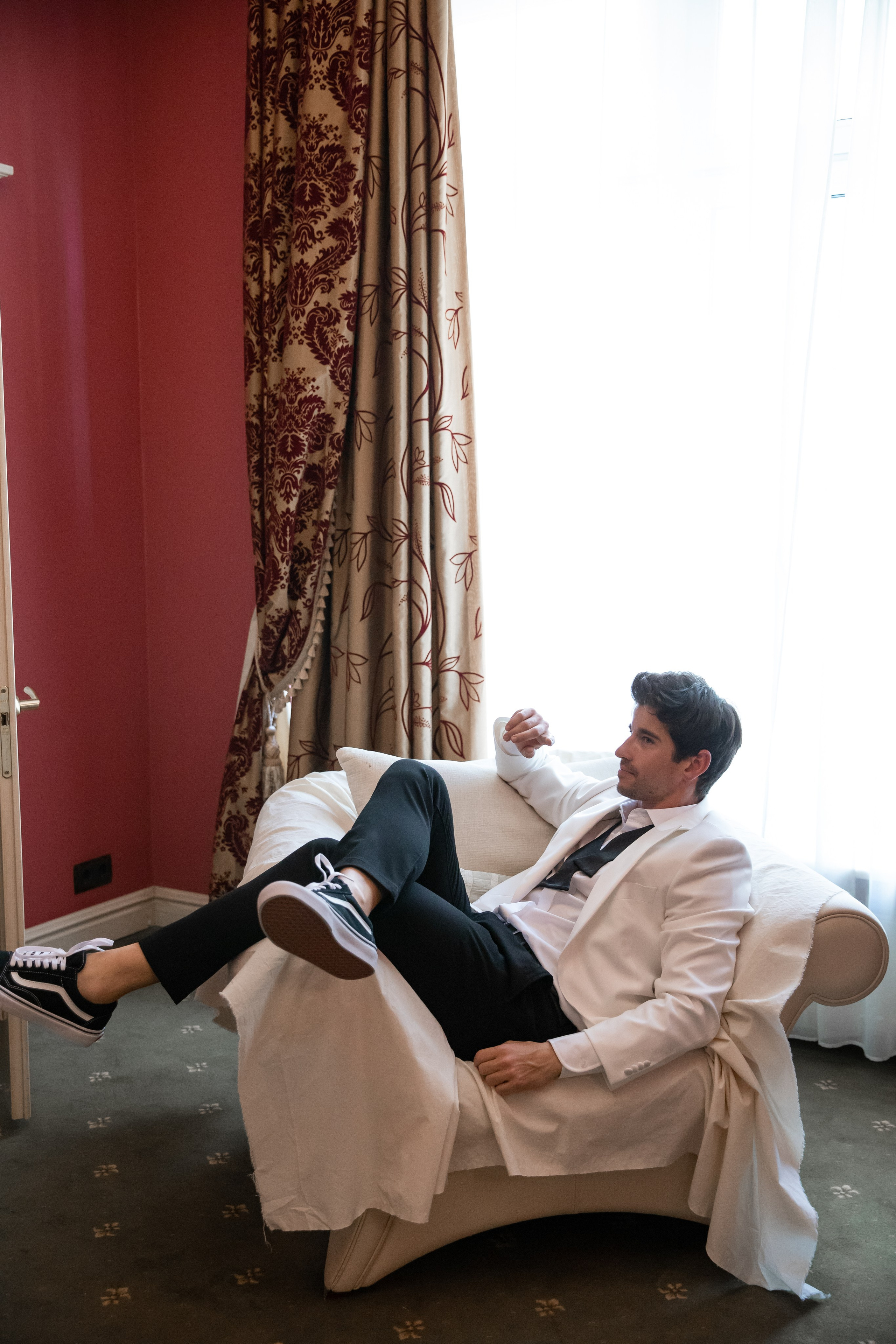 Love Story в отеле. Иван и Диана. Свадебный фотограф Бакрымова Валентина