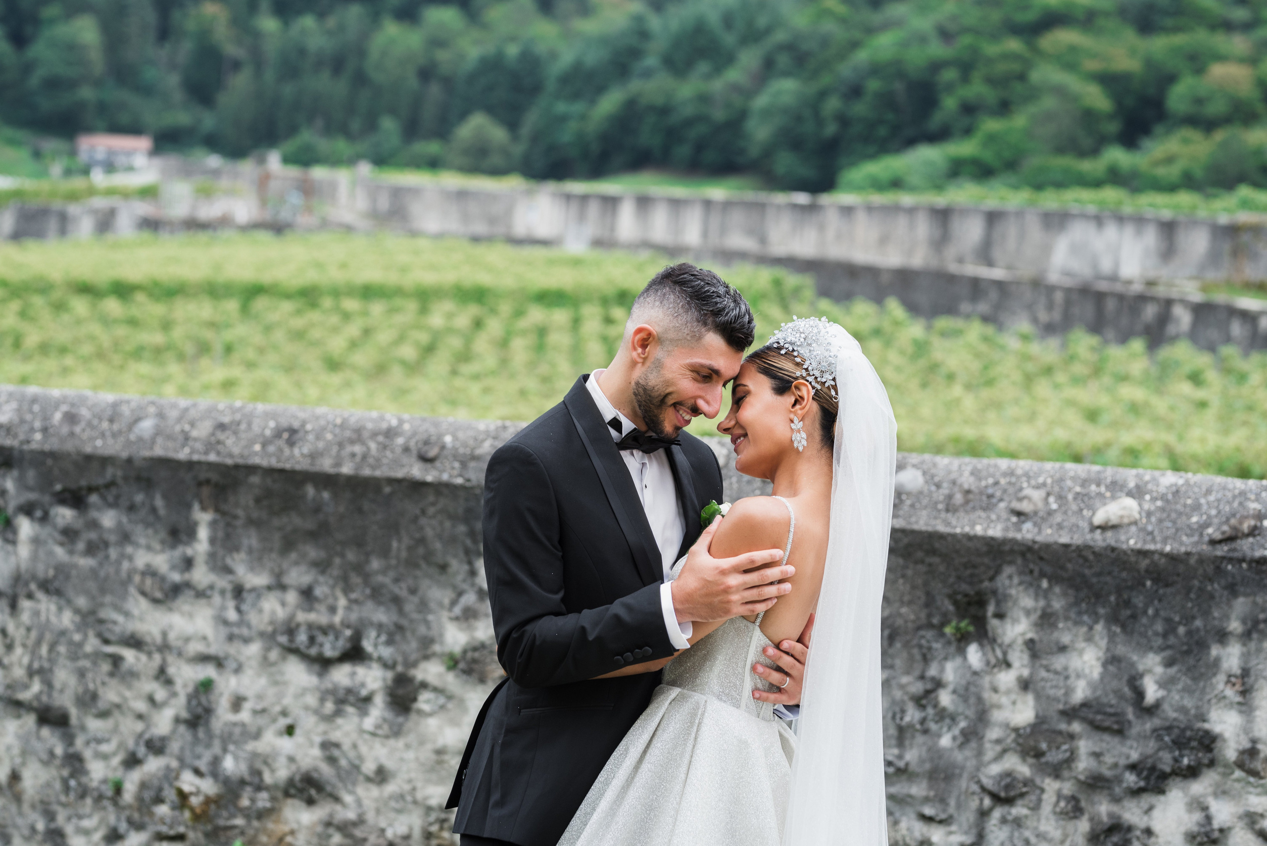 Wedding photo shoot in Switzerland. Photographer in Switzerland and Europe Anna Alekseenko
