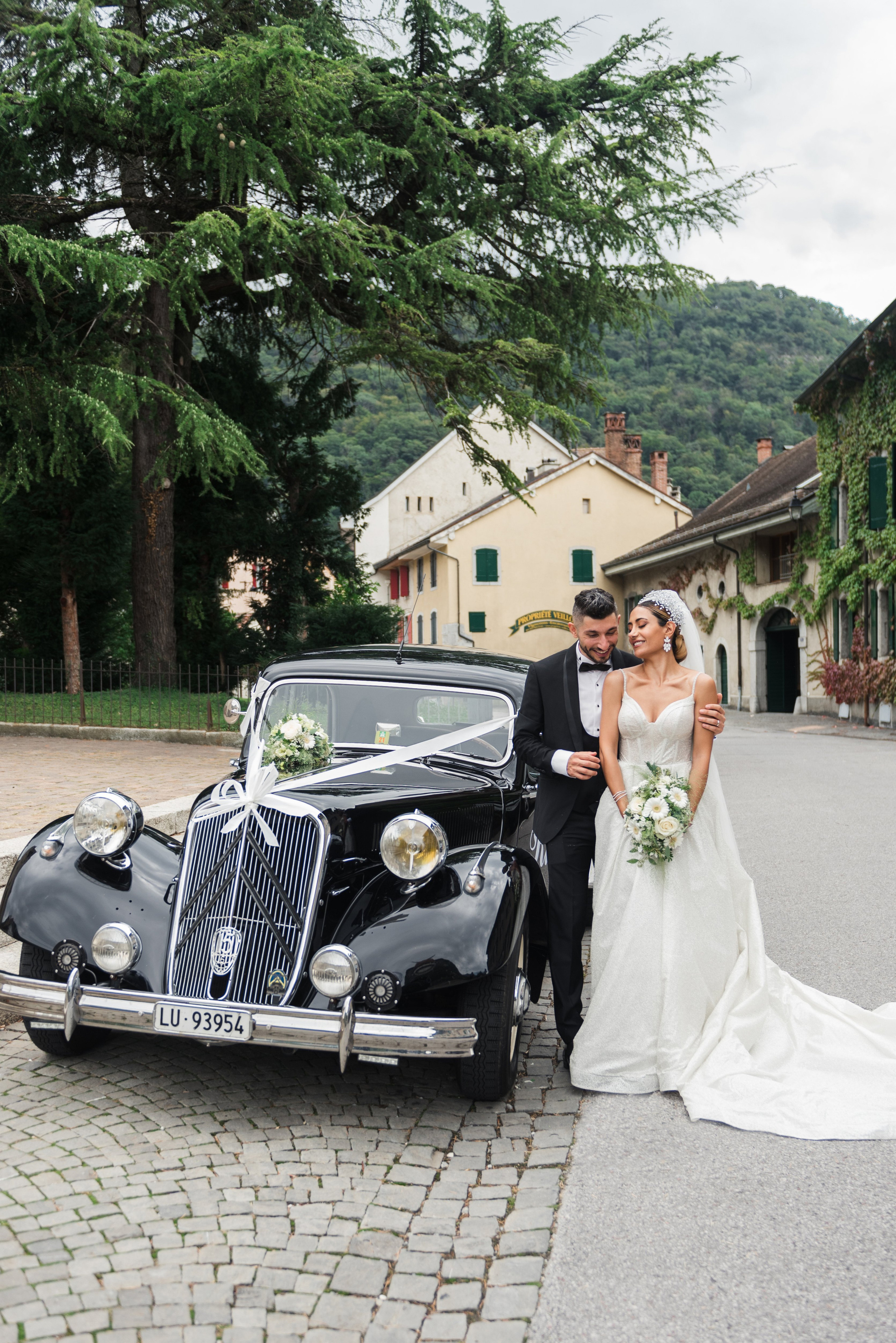 Wedding photo shoot in Switzerland. Photographer in Switzerland and Europe Anna Alekseenko