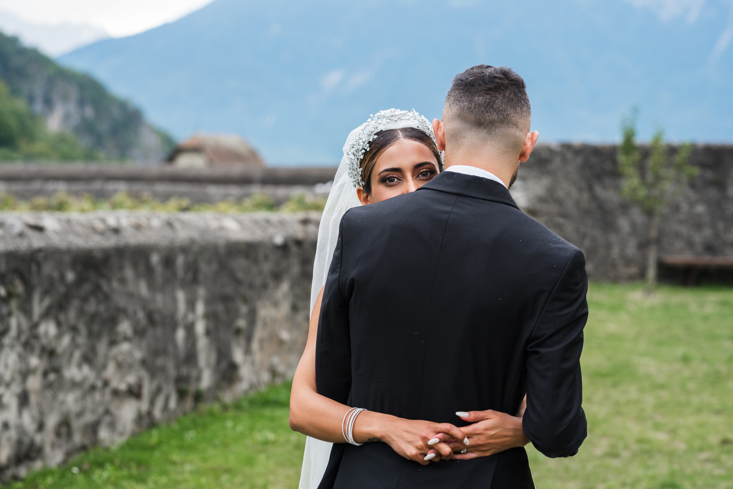 Wedding photo shoot in Switzerland. Photographer in Switzerland and Europe Anna Alekseenko