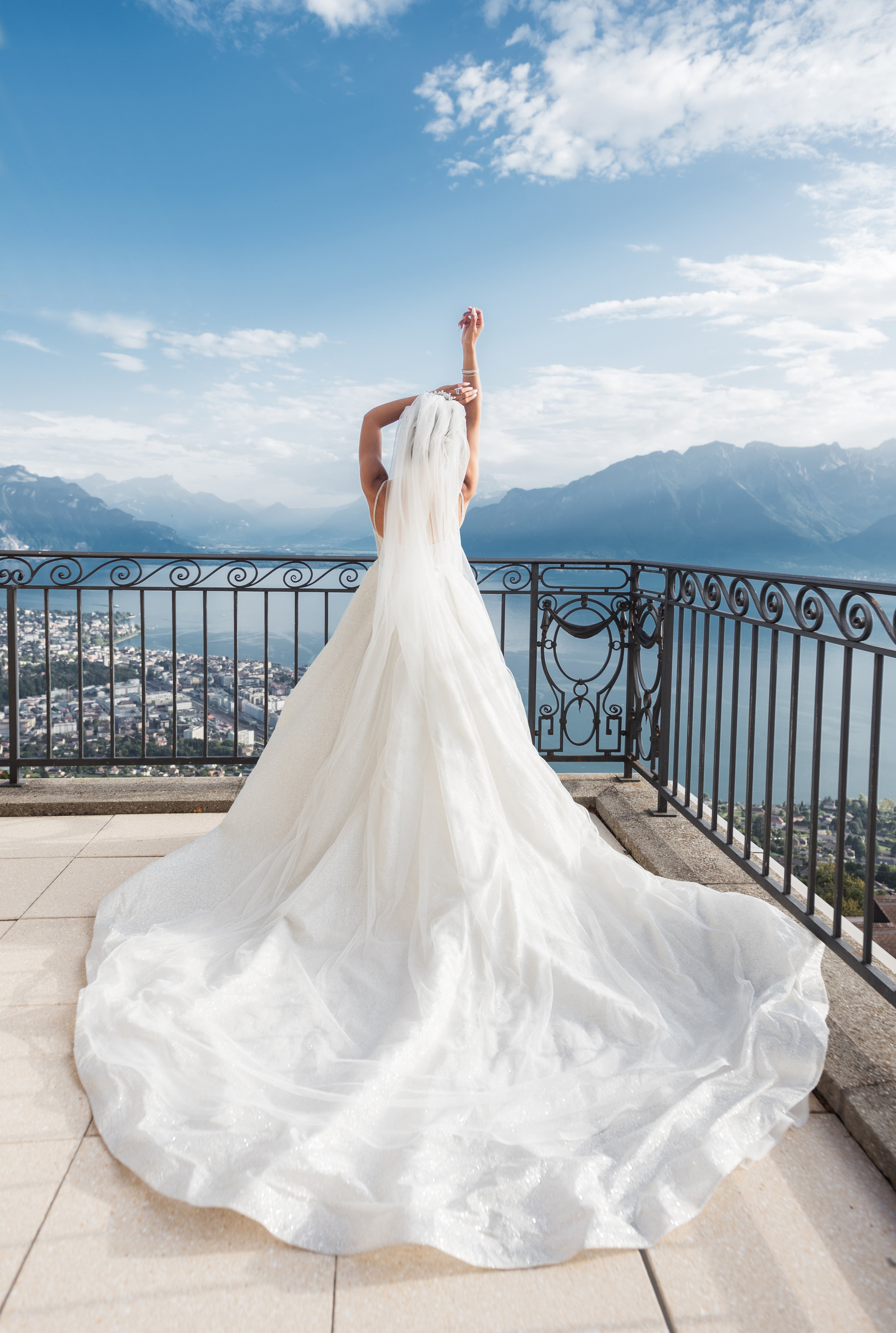 Wedding photo shoot in Switzerland. Photographer in Switzerland and Europe Anna Alekseenko