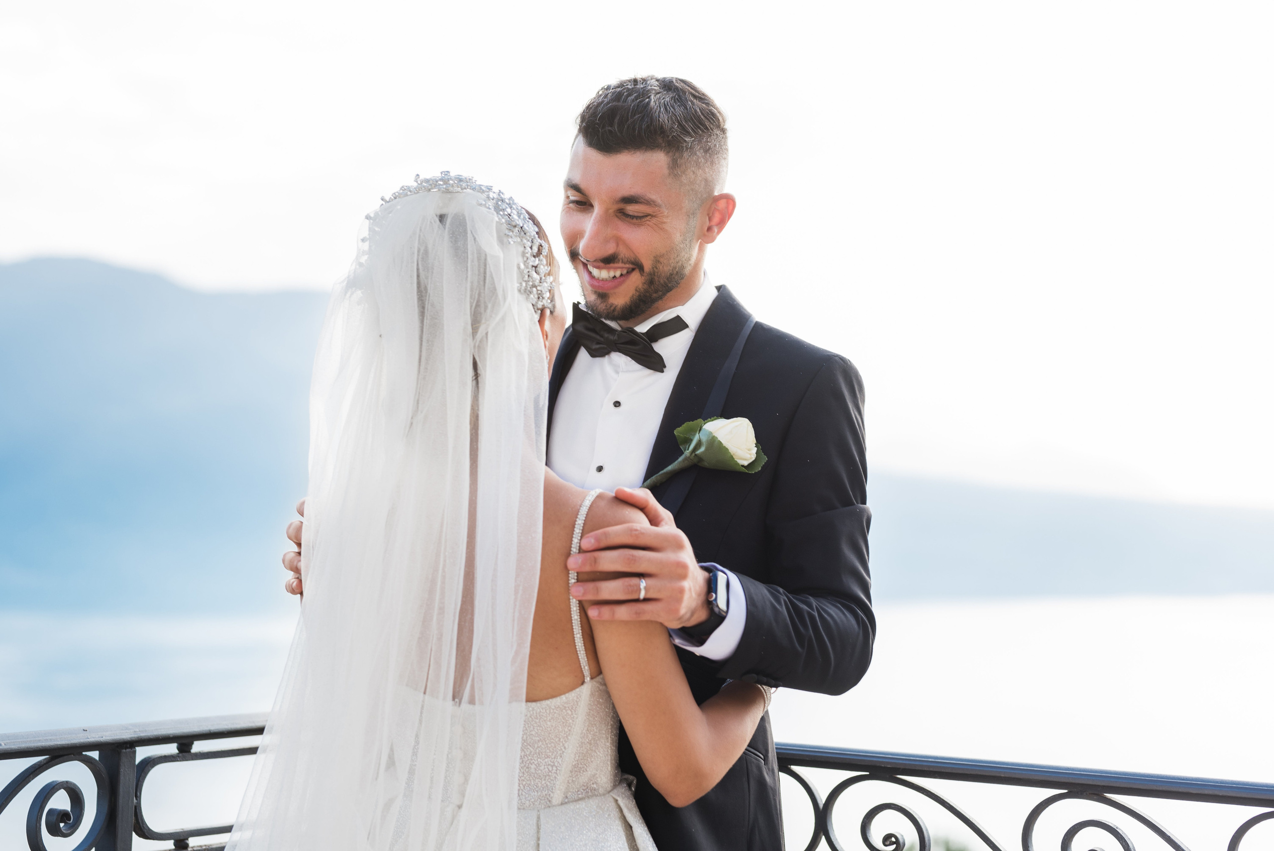 Wedding photo shoot in Switzerland. Photographer in Switzerland and Europe Anna Alekseenko