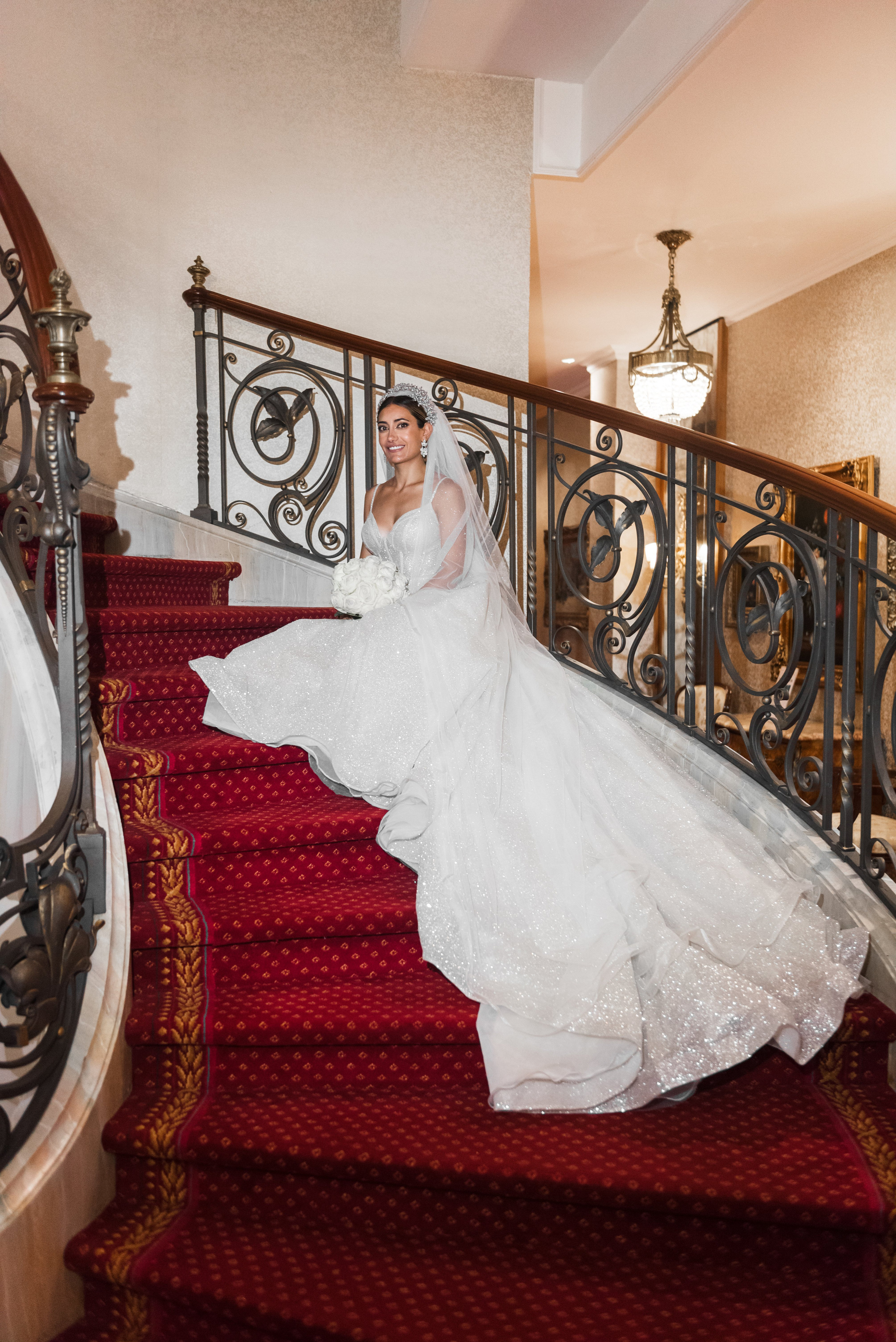 Wedding photo shoot in Switzerland. Photographer in Switzerland and Europe Anna Alekseenko