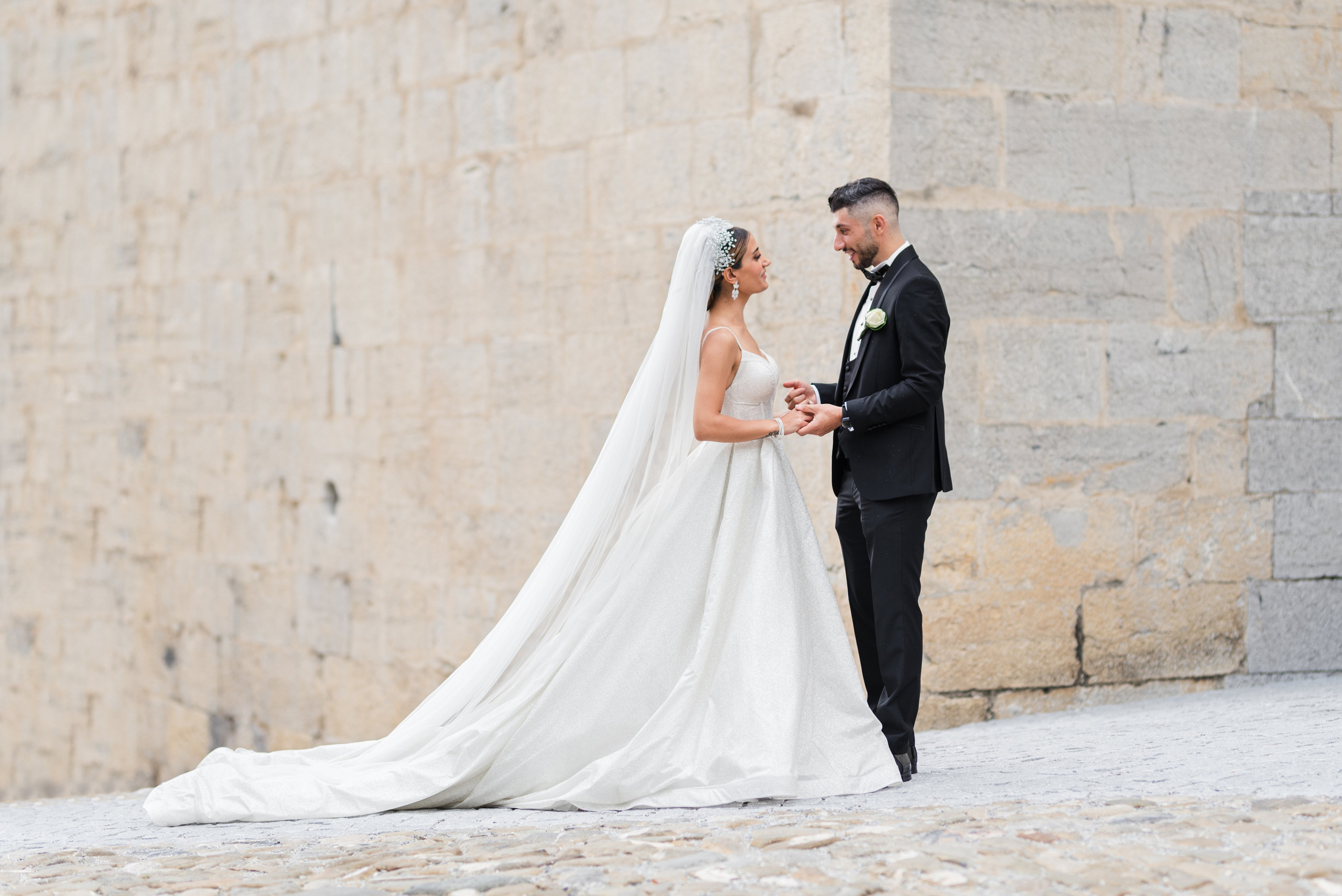 Wedding photo shoot in Switzerland. Photographer in Switzerland and Europe Anna Alekseenko