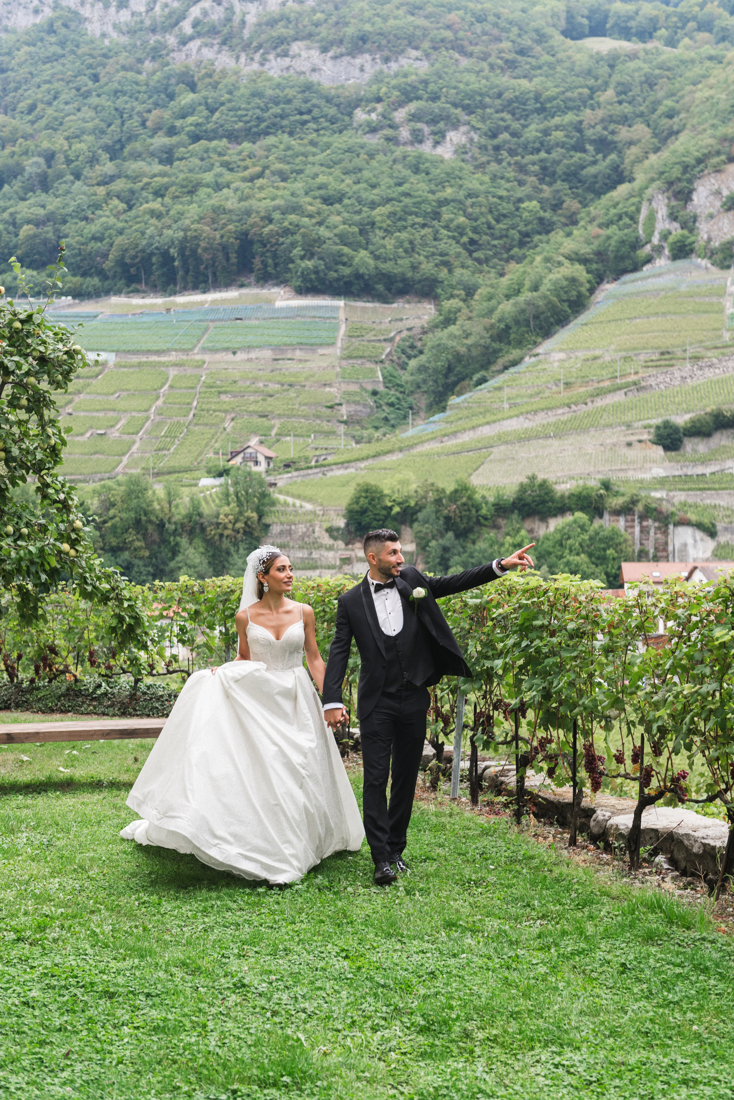 Wedding photo shoot in Switzerland. Photographer in Switzerland and Europe Anna Alekseenko