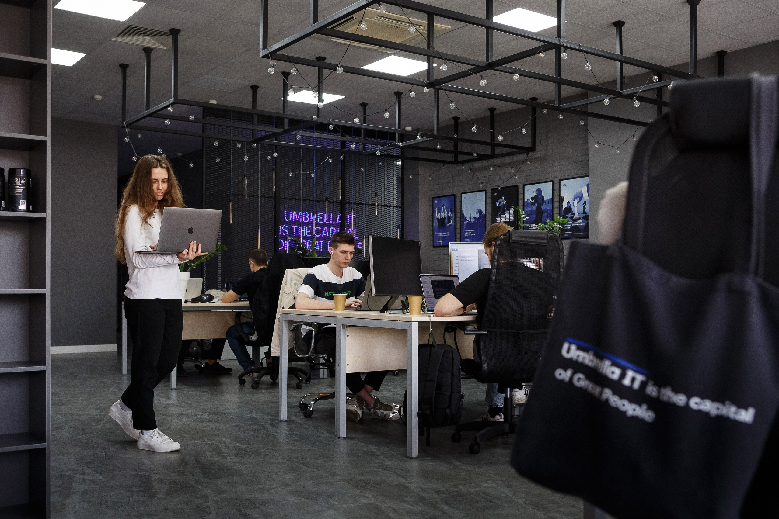 Фотосессия сотрудников и офиса для компании Амбрелла Таганрог. Свадебный и семейный фотограф в Таганроге Бакарюк Антон