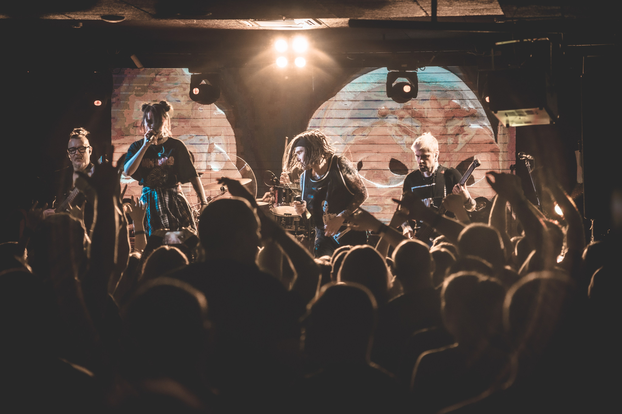 Слот. Красноярск, 01.04.2025, Максимилианс. Фотограф Регина Крикунова г. Красноярск