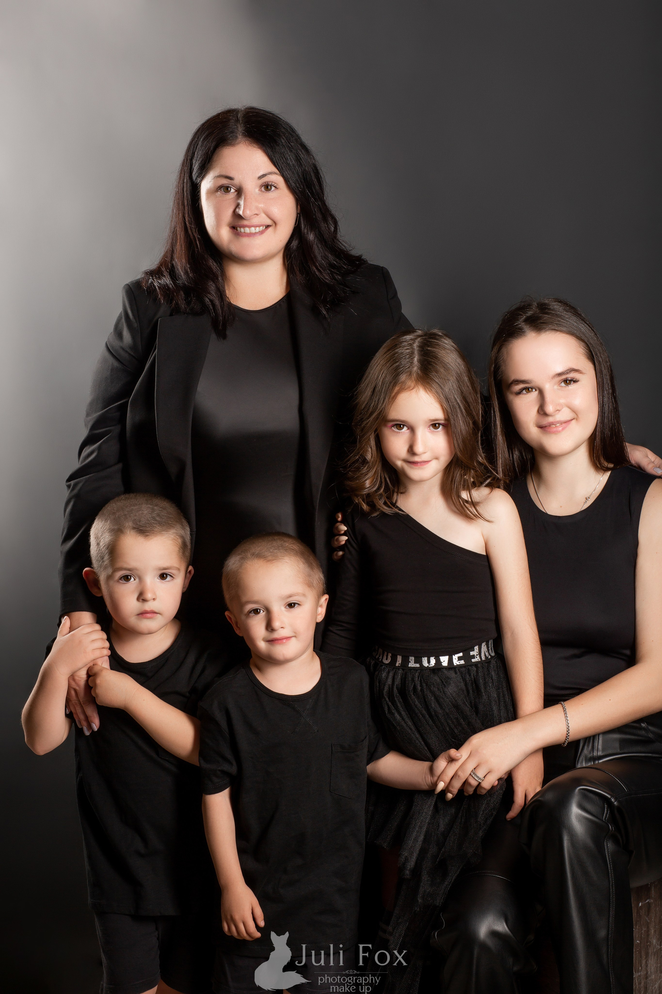 СЕМЕЙНЫЕ. БЕРЕМЕННОСТЬ. Портретный, свадебный, репортажный фотограф во Владивостоке Юлиана Джули Фокс