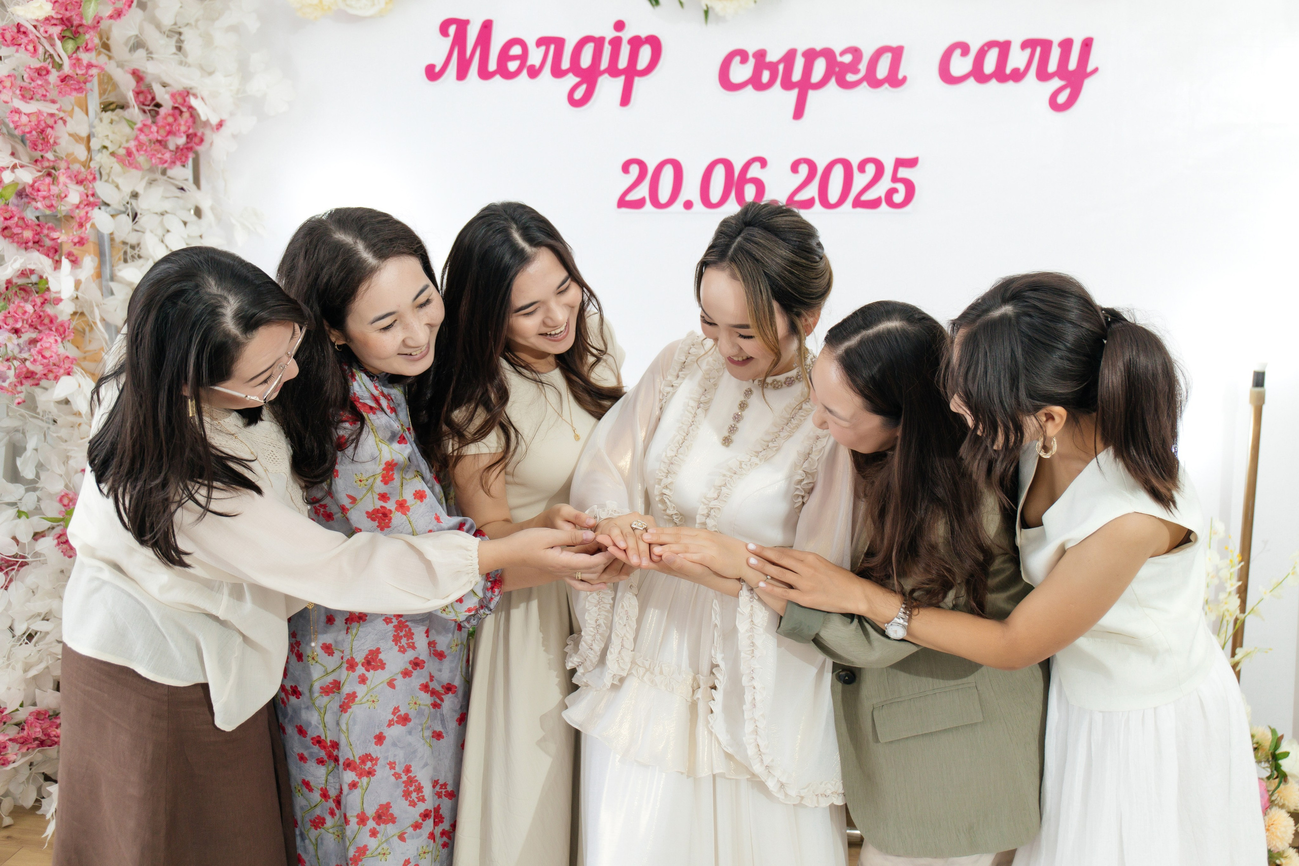 Moldir — syrğa salu. Wedding and Love story Photographer