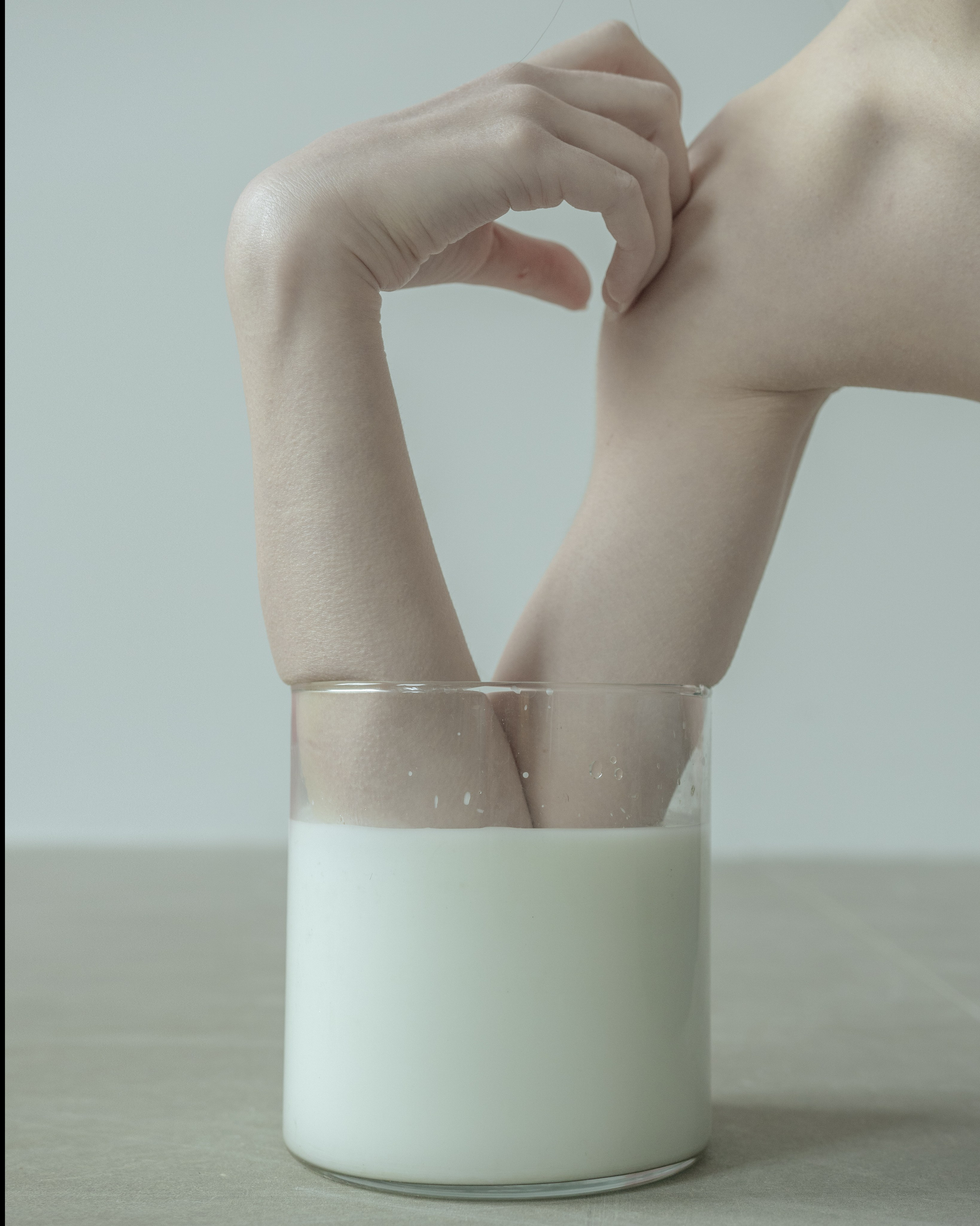 Depth of man. Art photographer Romanda Che