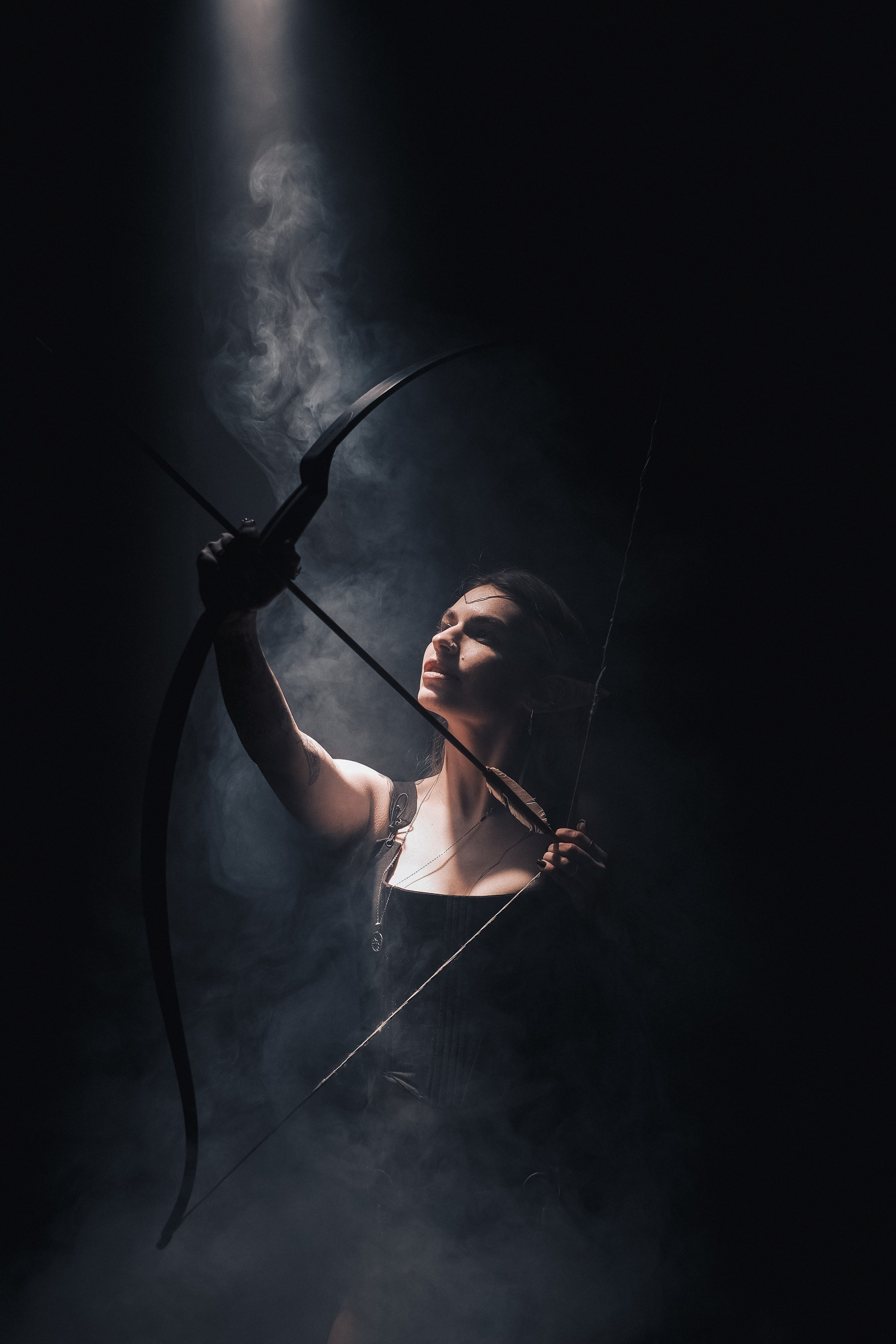 Фотосессия с мечом в стиле Castle core