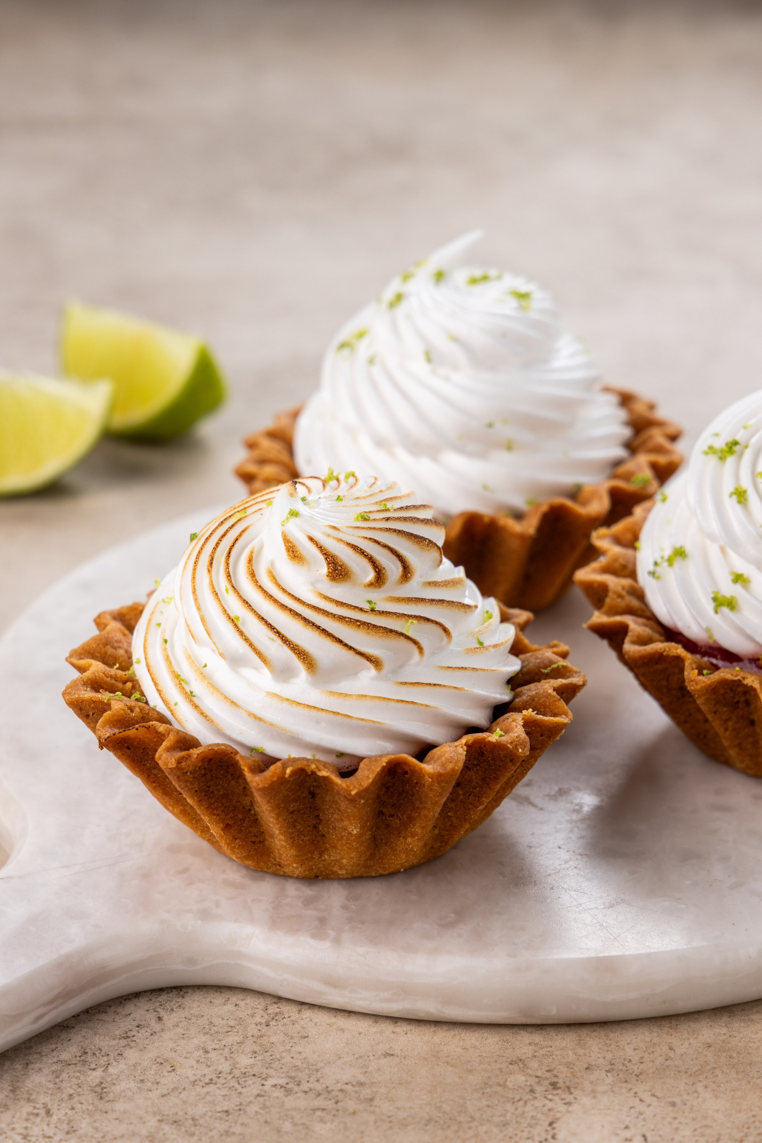 Cake Pro School. Фудфотограф, фудстилист и сет дизайнер в Москве Алена Синицына