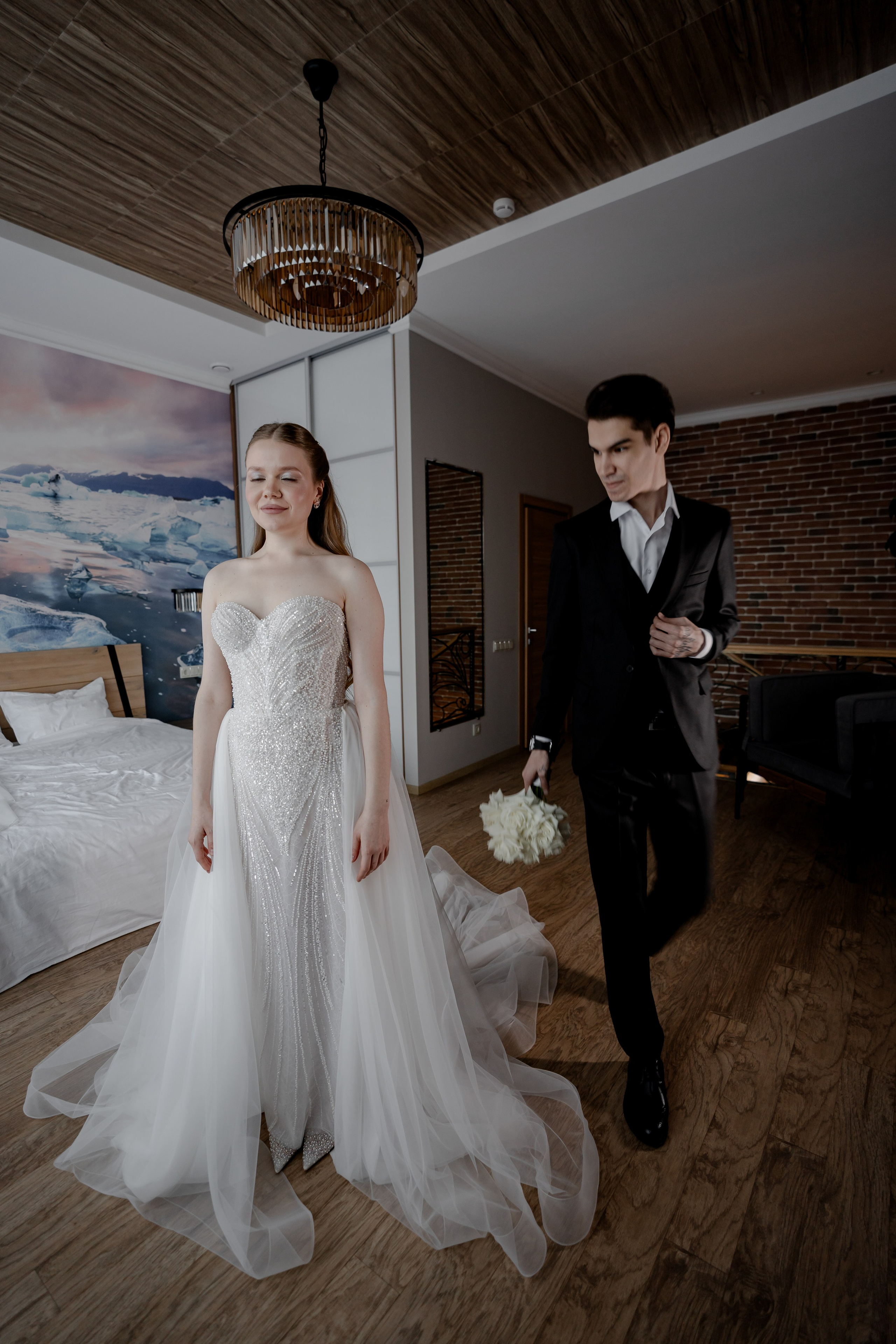 СВАДЕБНАЯ СЬЕМКА СБОРОВ В ОТЕЛЕ И ВЫЕЗД НА ЦЕРЕМОНИЮ (СНЯТО В СИБИРЕ В НИЖНЕВАРТОВСКЕ)М. Профессиональный фотограф, Санкт-Петербург — Виктория Богомолова