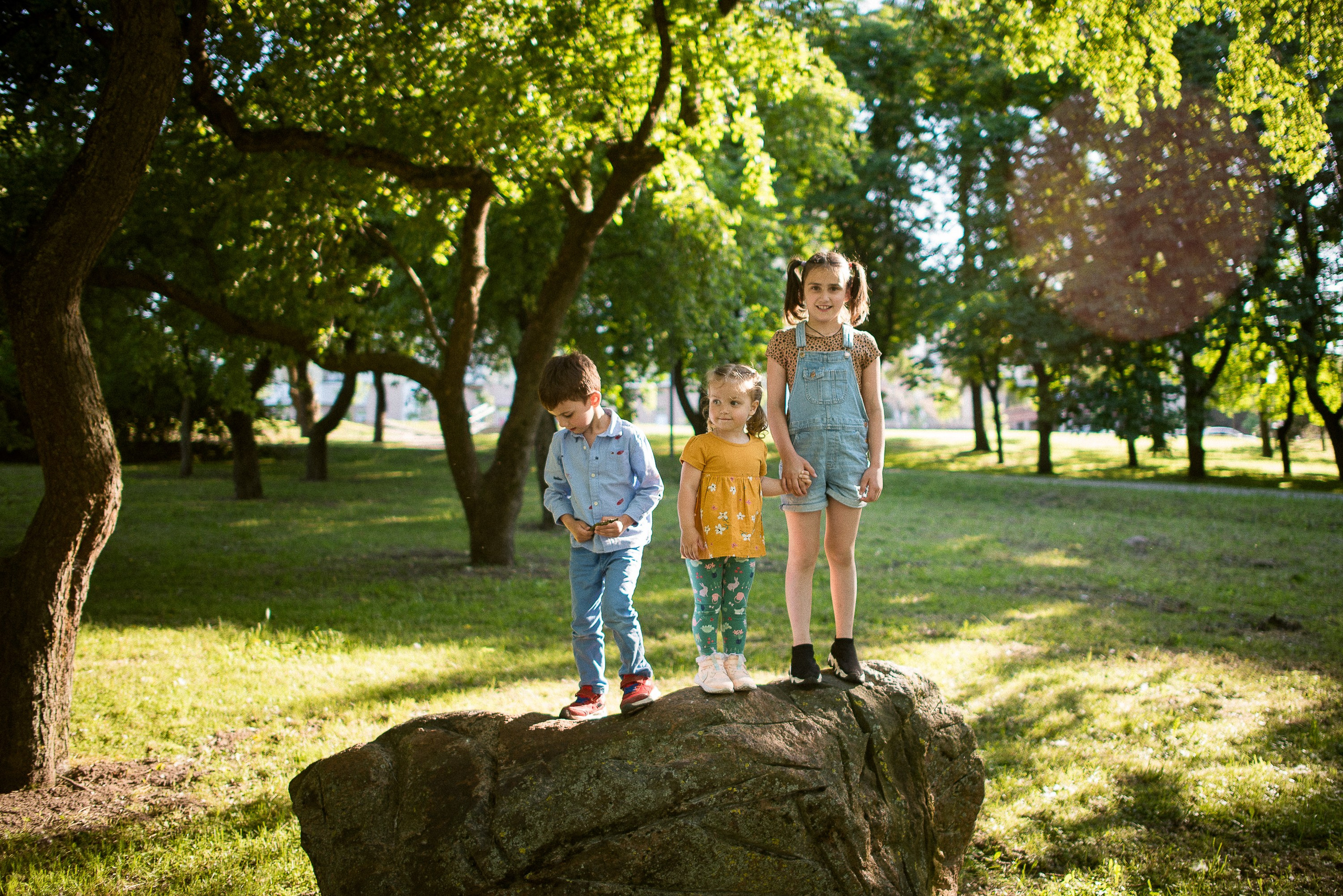 Park Family Walk. Documentary family photography in Barcelona and beyond
