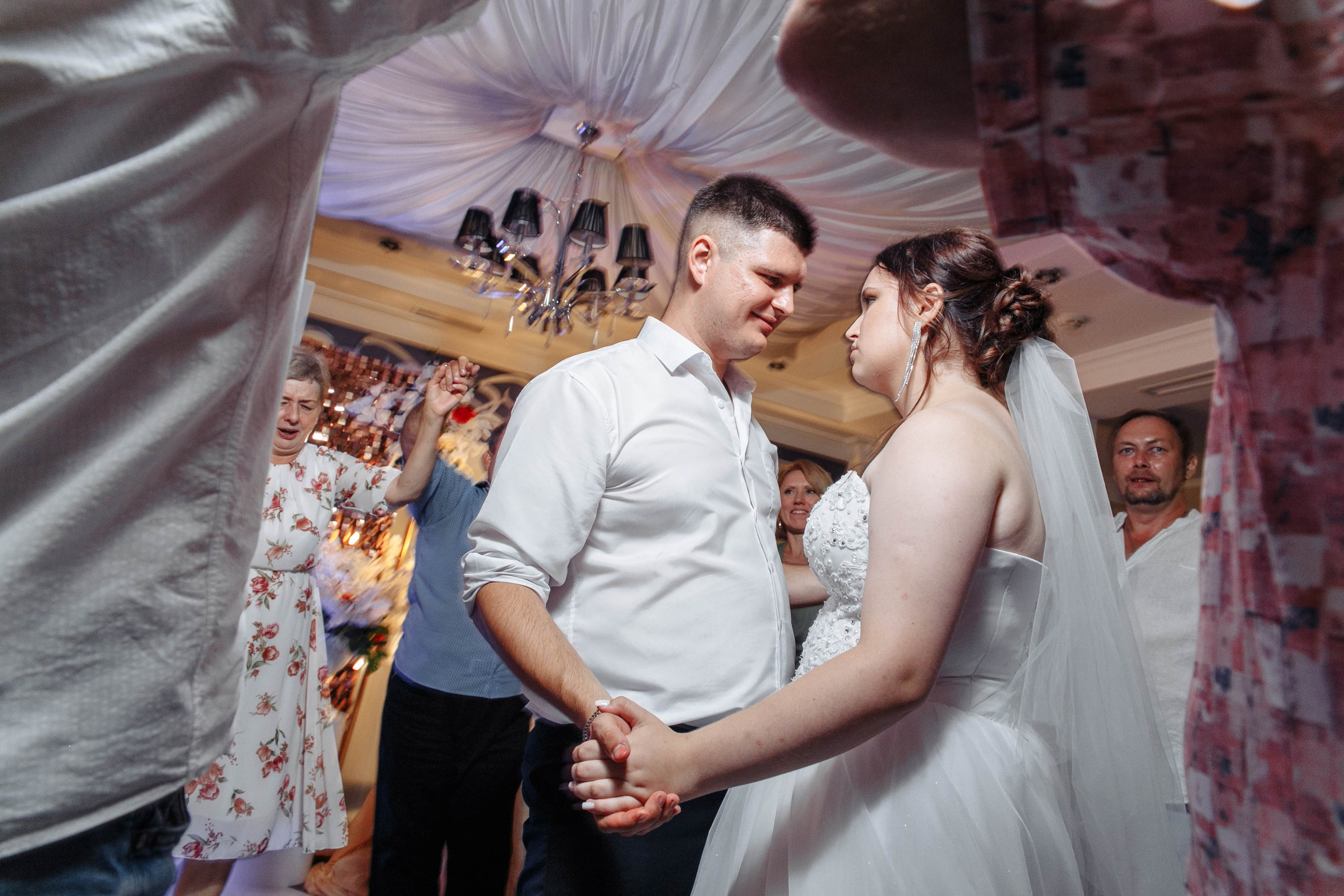 Татьяна и Виктор: настоящая русская свадьба. Событийный фотограф Максим Бескоровайновнов