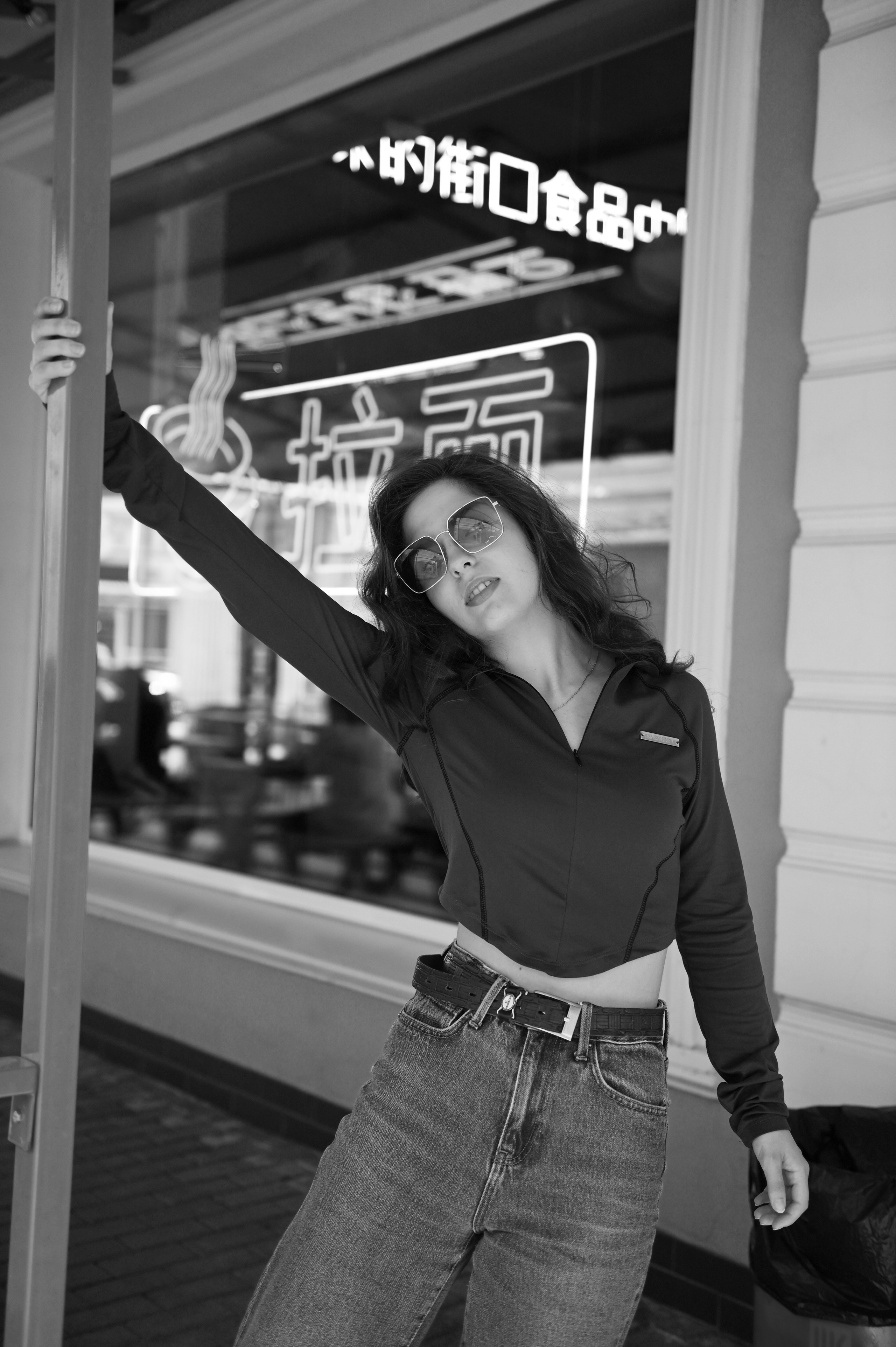 Индивидуальная прогулочная в городе. Свадебный, семейный, детский, контент фотограф в Омске Максим Ильин