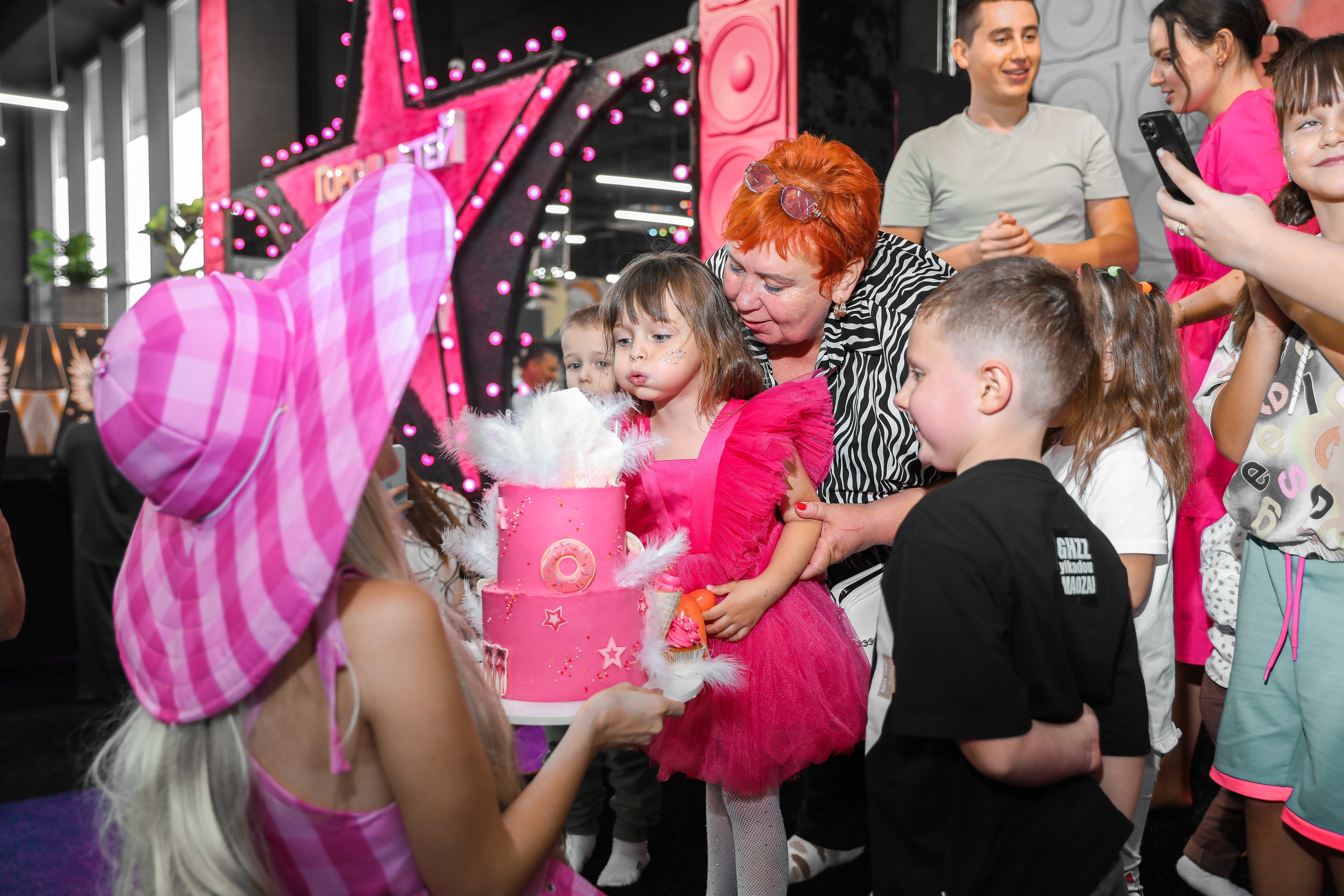 ДЕТСКИЕ МЕРОПРИЯТИЯ. Photographer Viktoriya Markushina «My world throug»