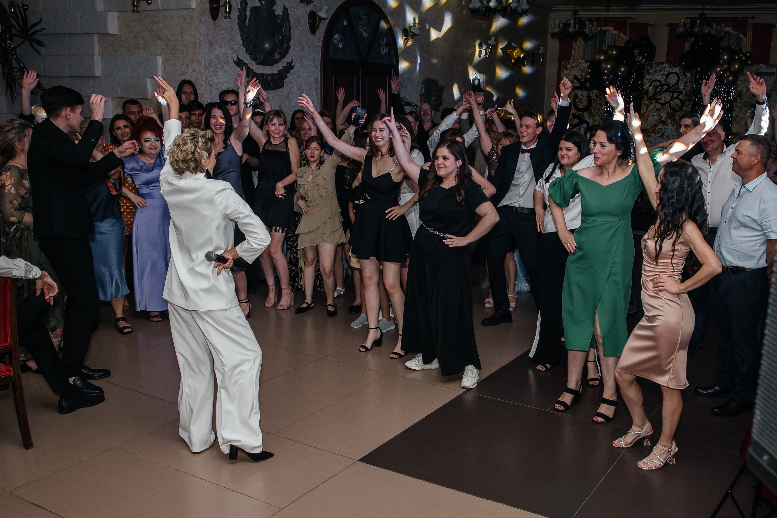 Выпускной 11 класс. Фотограф Любава Колесник. Выпускные альбомы в Крымском районе