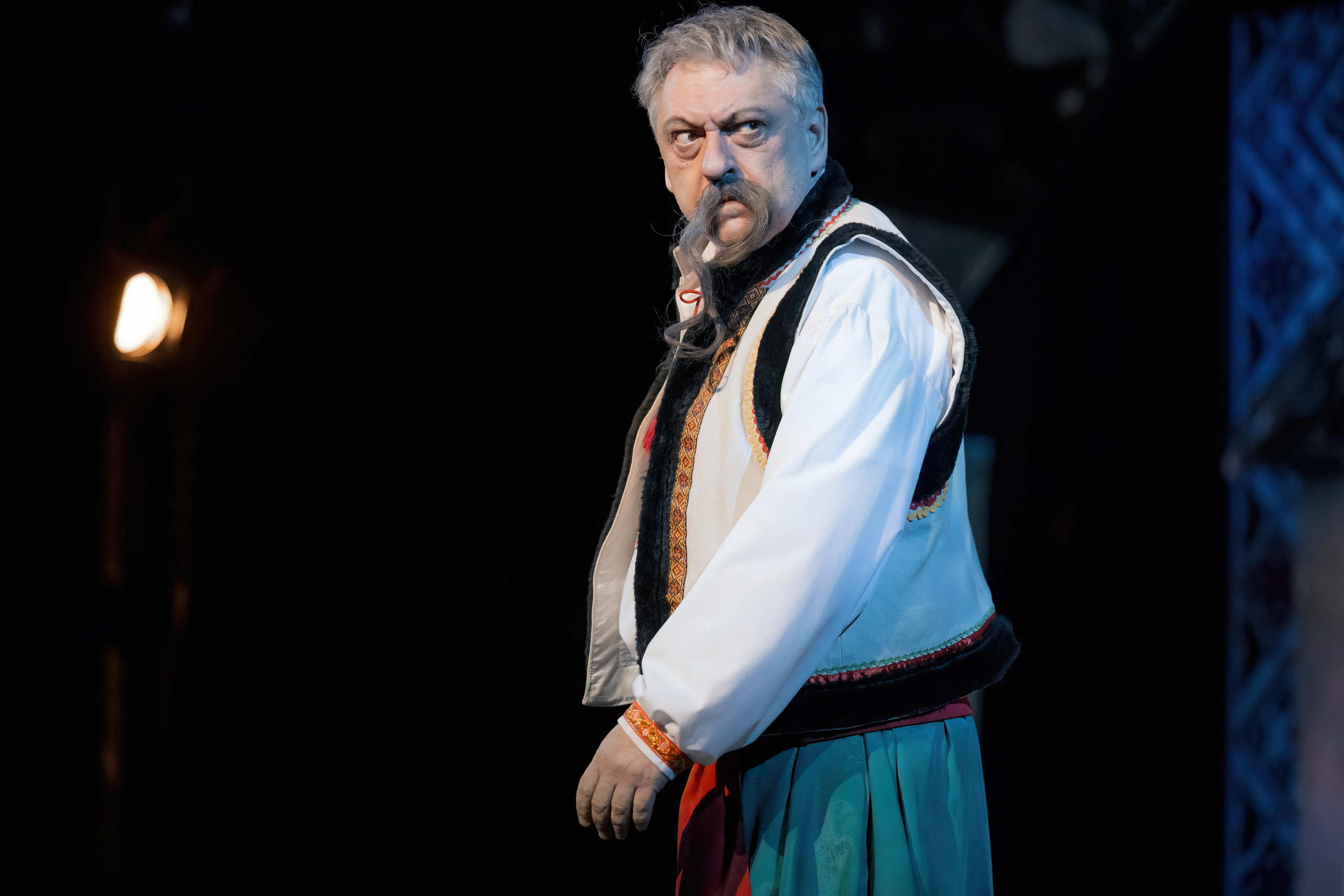 Спектакль «Ночь перед рождеством». Марк Шишкин — репортажный фотограф в Воронеже и России