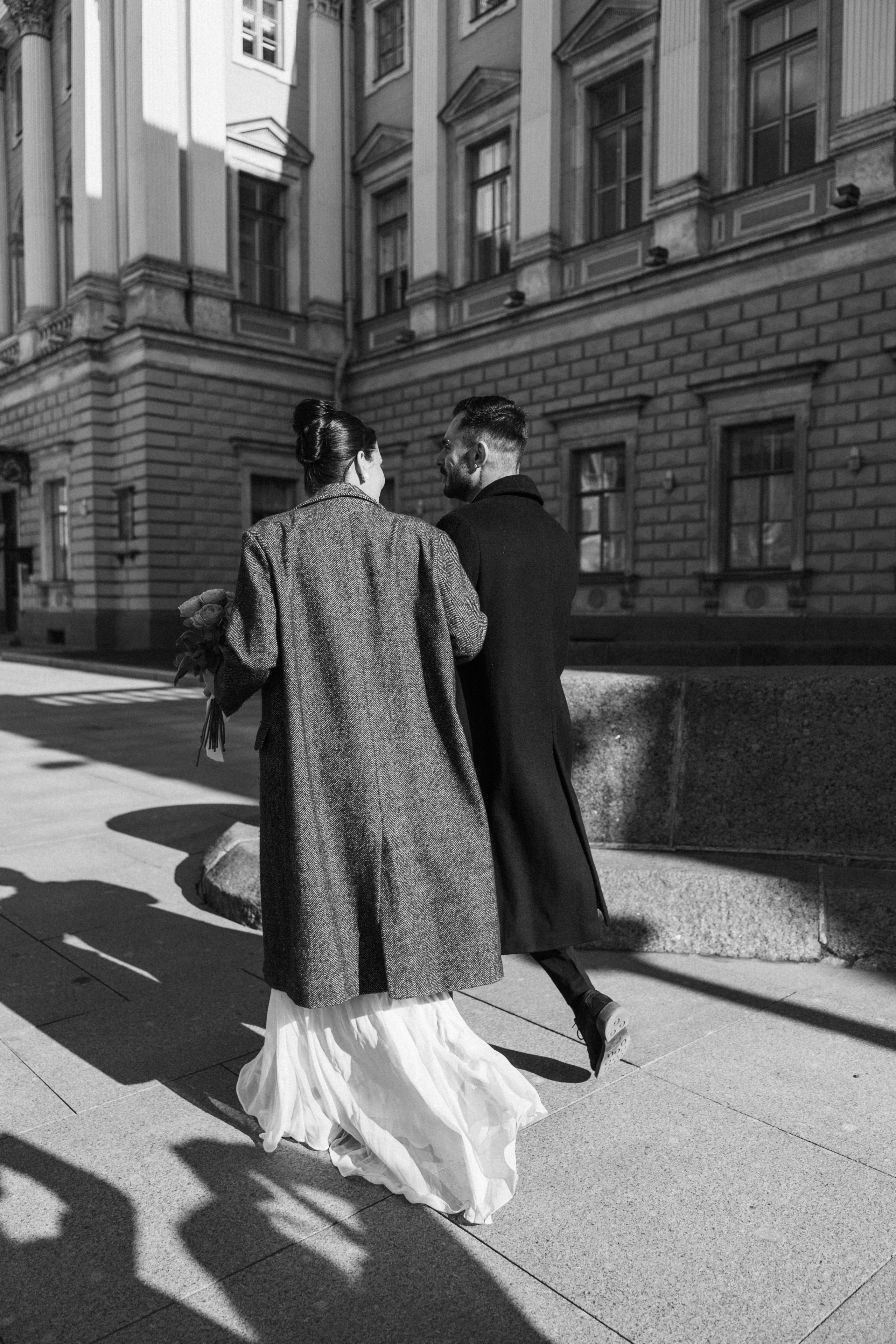 Свадебная прогулка на Исаакиевском соборе. Семейный фотограф в Санкт-Петербурге Екатерина Васильева