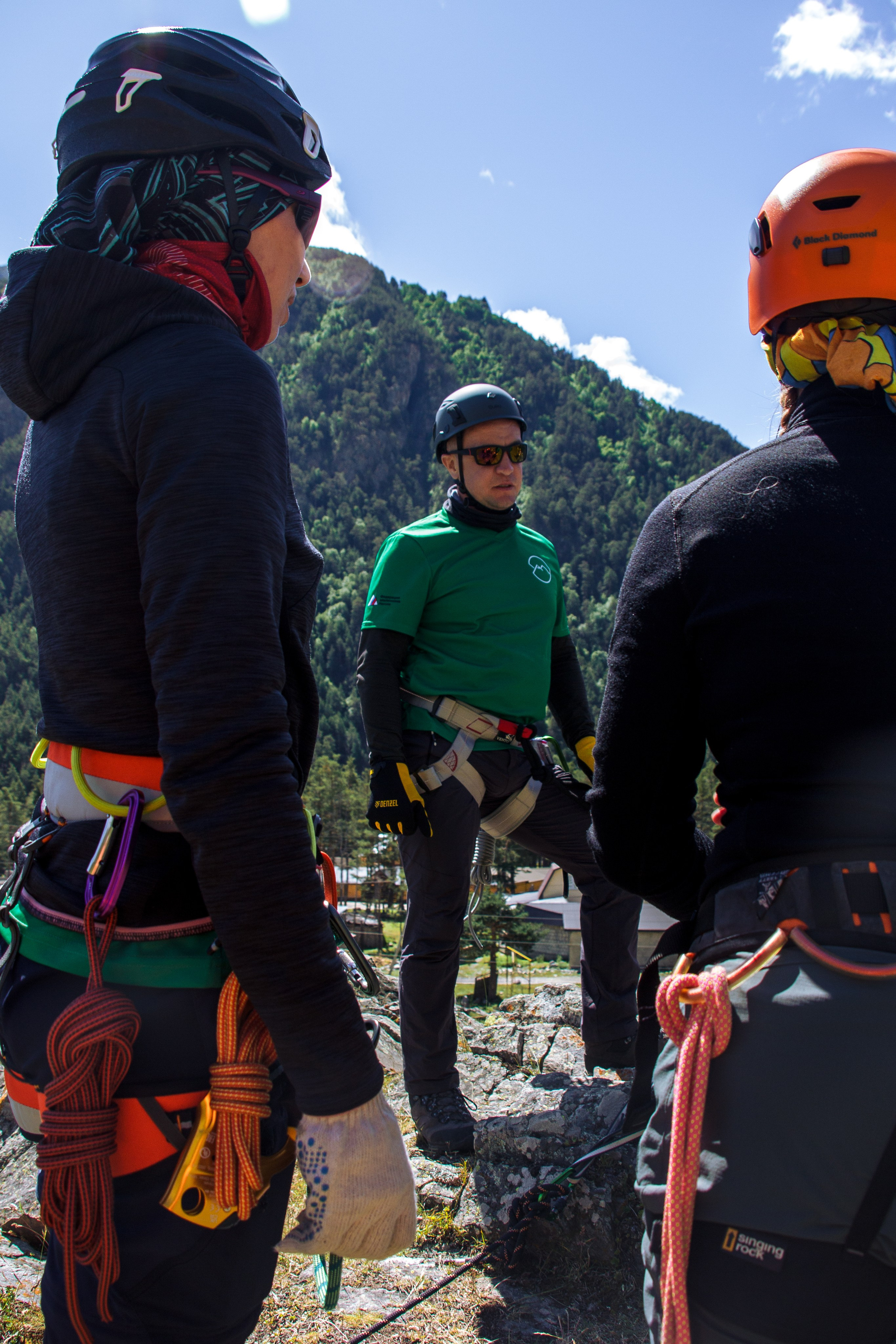 Тренировка на скалах в альплагере (Пример съемки). Фотограф Котий Даниил