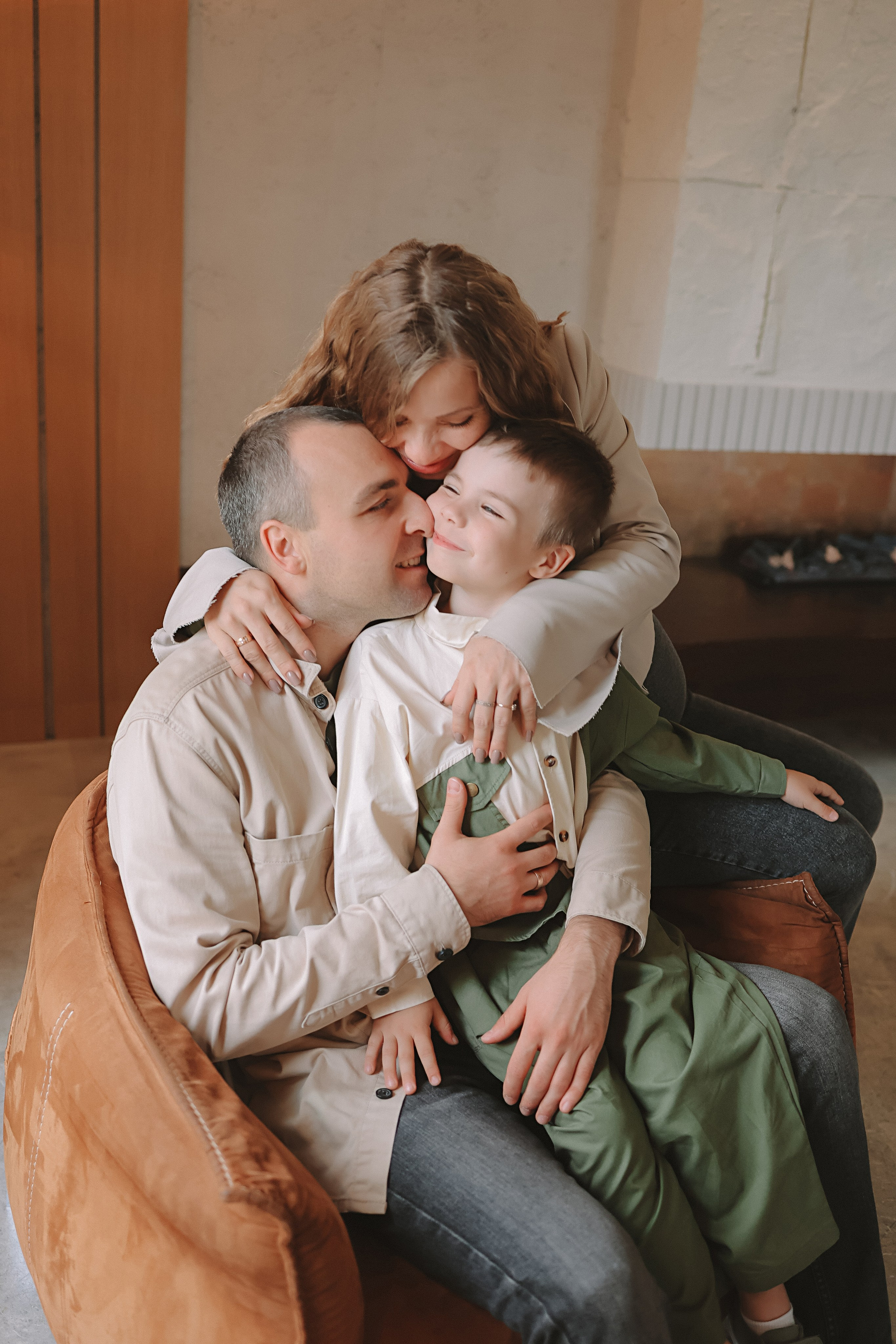 Фататум циклорама и зал. Семейный фотограф Тюмень, фотограф на роды Салмина Мария