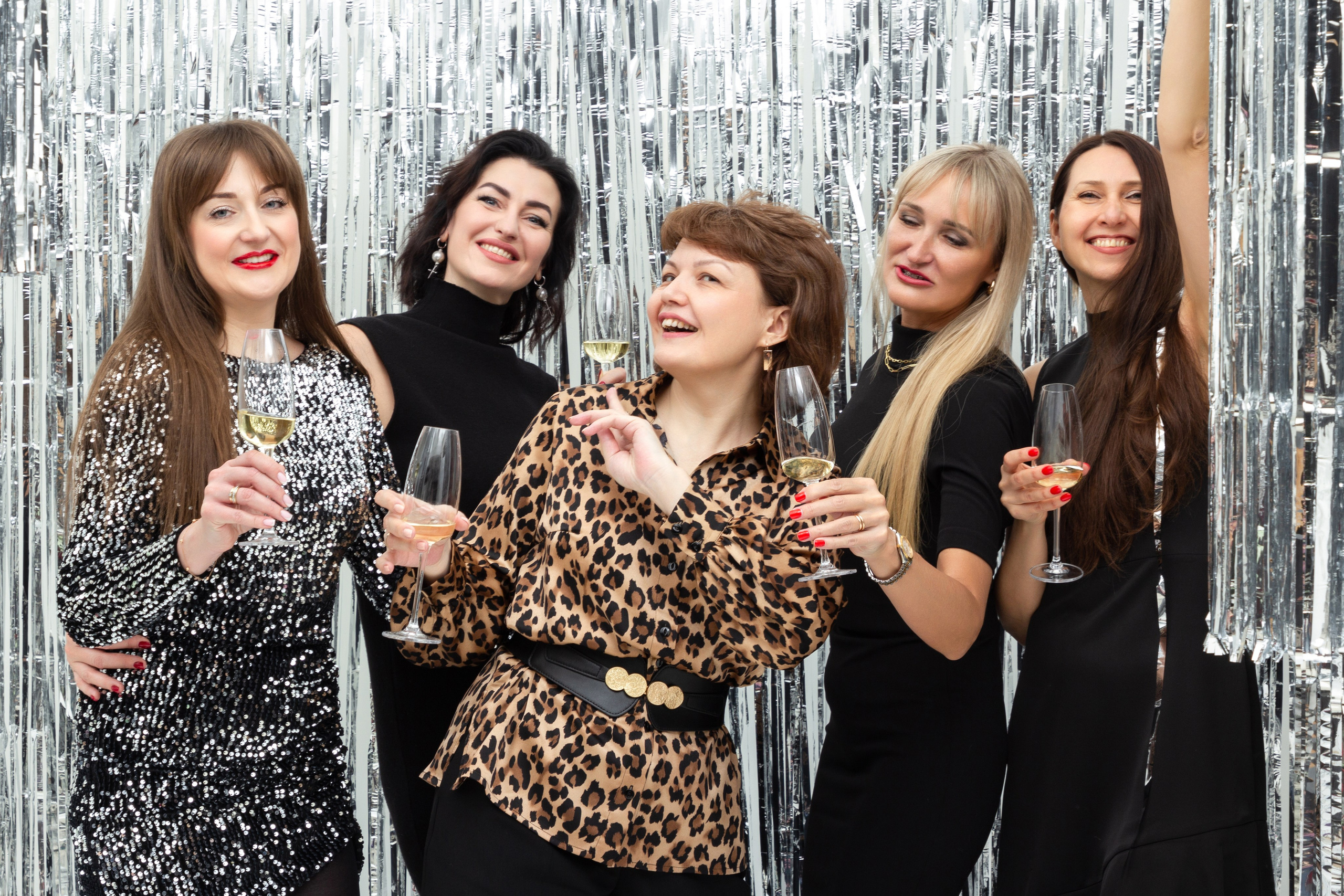 Фотосессия подруг на день рождения. Портретный и семейный фотограф в Санкт-Петербурге Ульяна Жукова