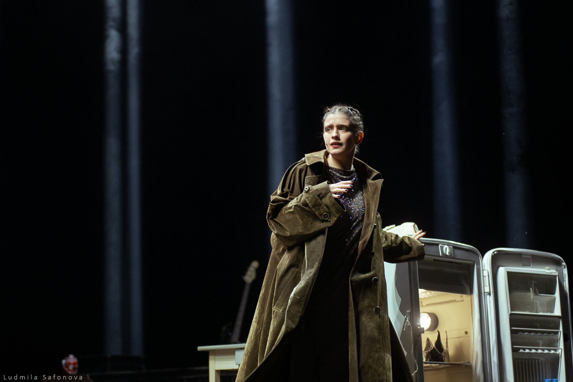 Гамлет. Режиссёр Андрей Гончаров. Гамлет Юра Борисов. Lucytheatre
