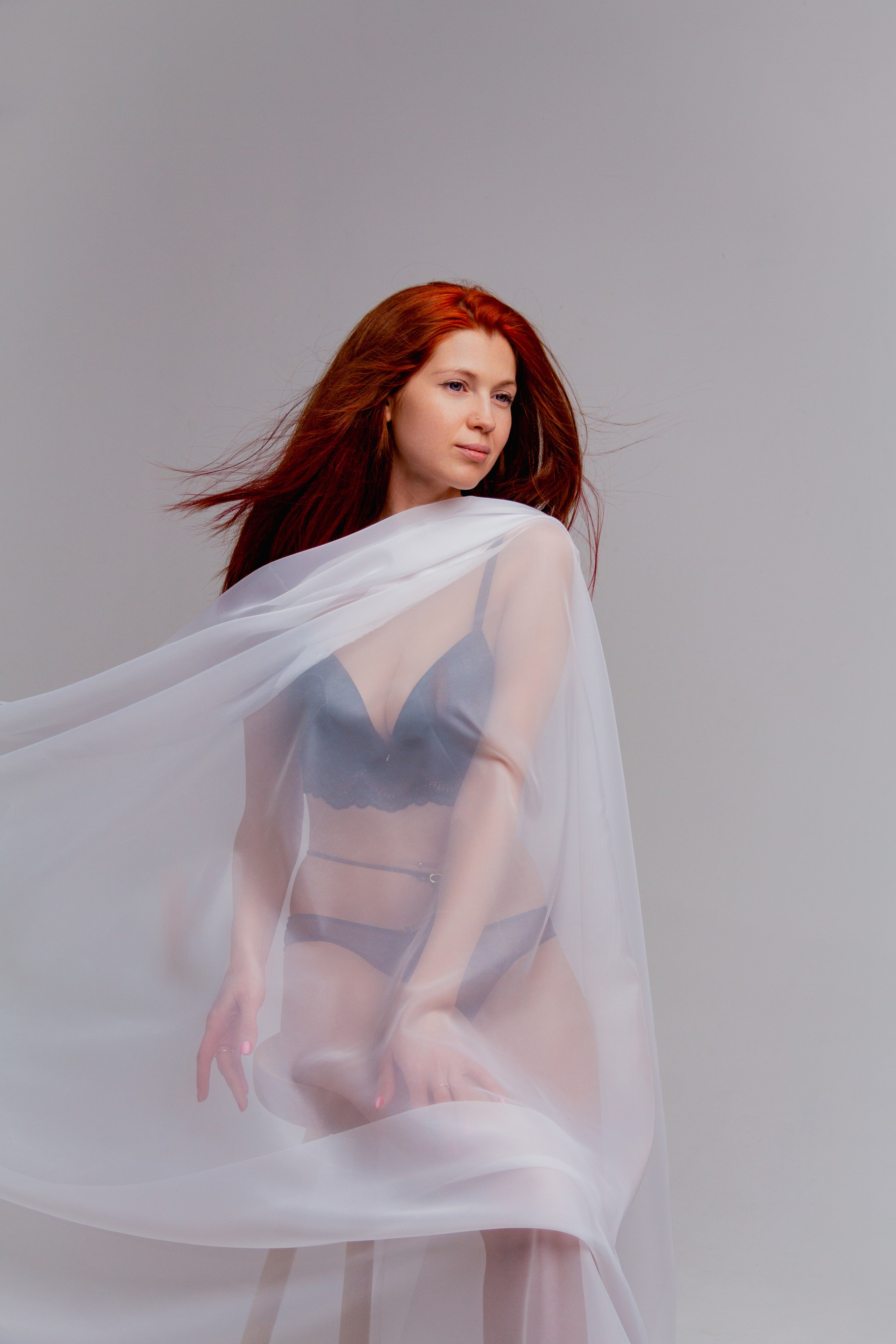 девушка окутанная тканью фотостудия беверли хиллз