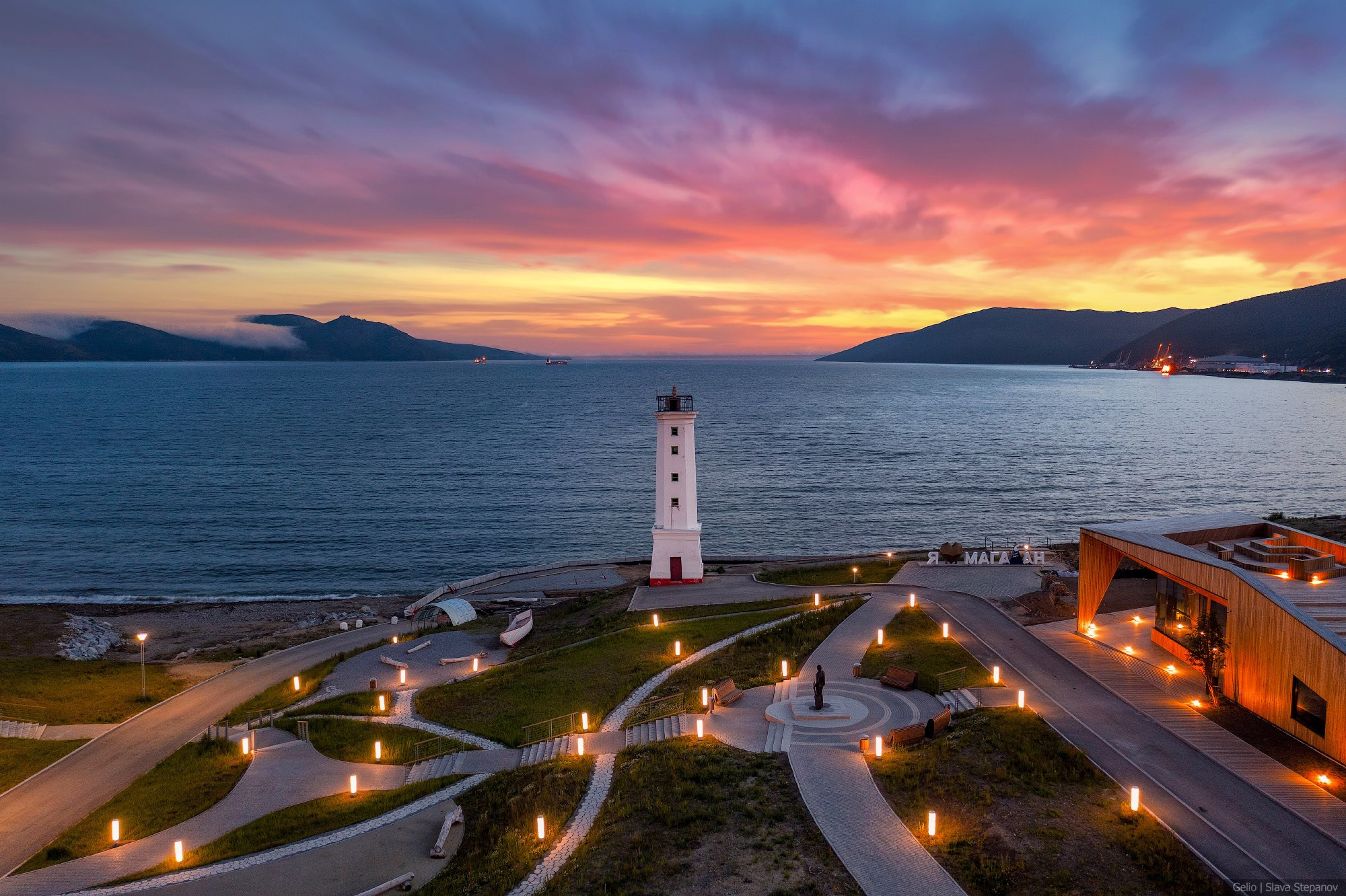 Магадан маяк на закате