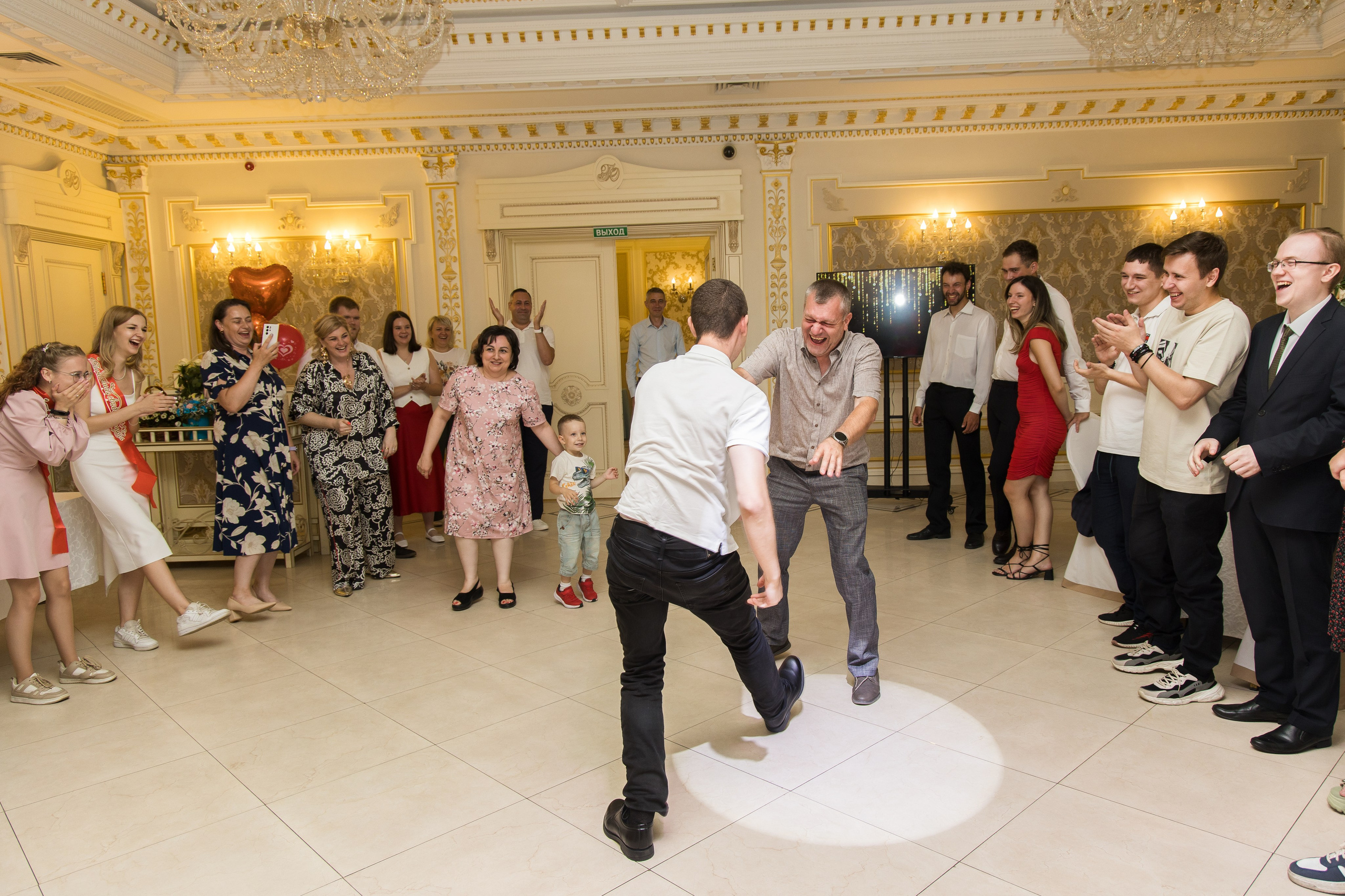 Ресторан. Photomantis