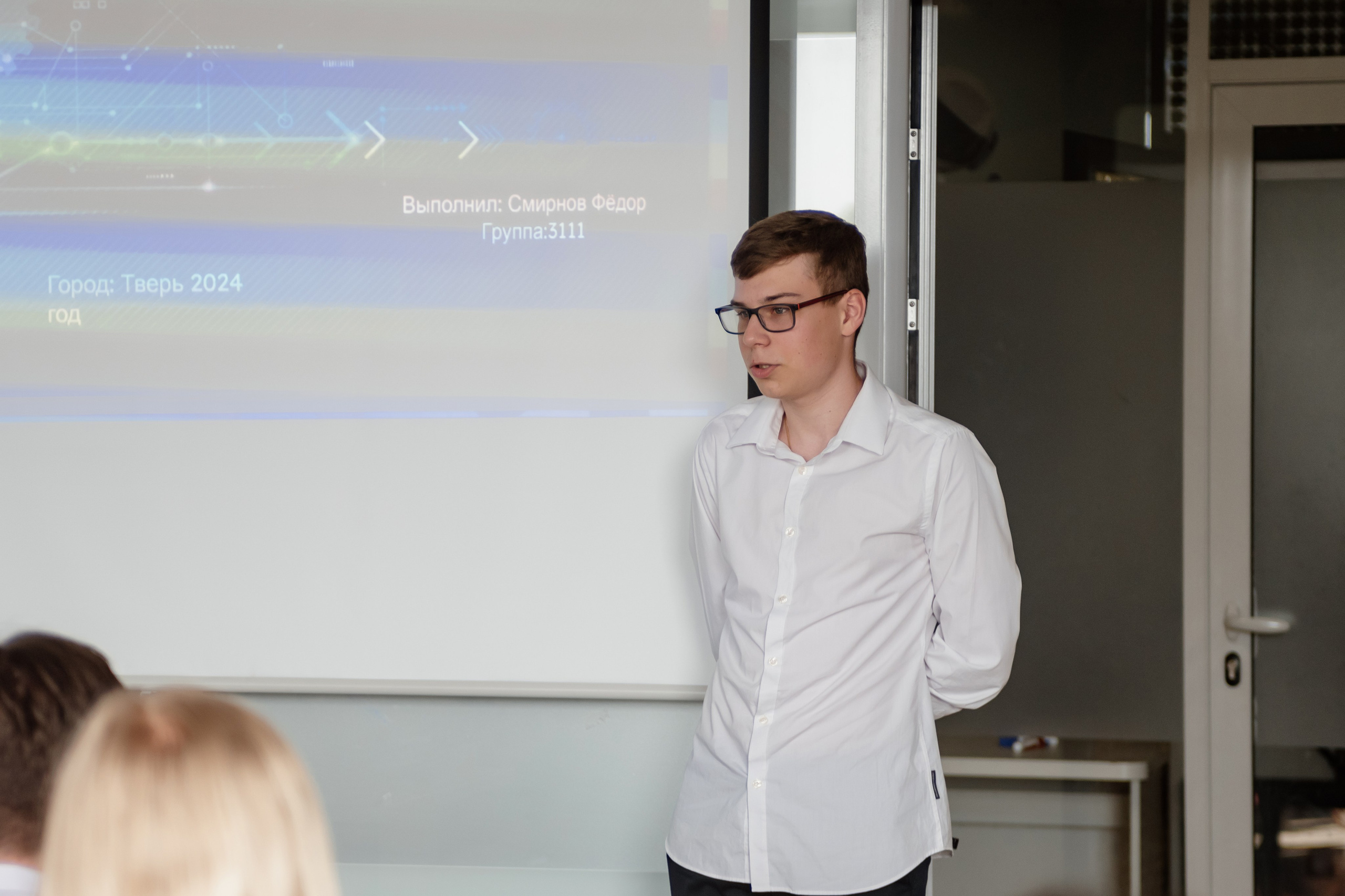 Выпускной: компьютерная академия Топ. Фотограф в Твери Дементьева Анастасия