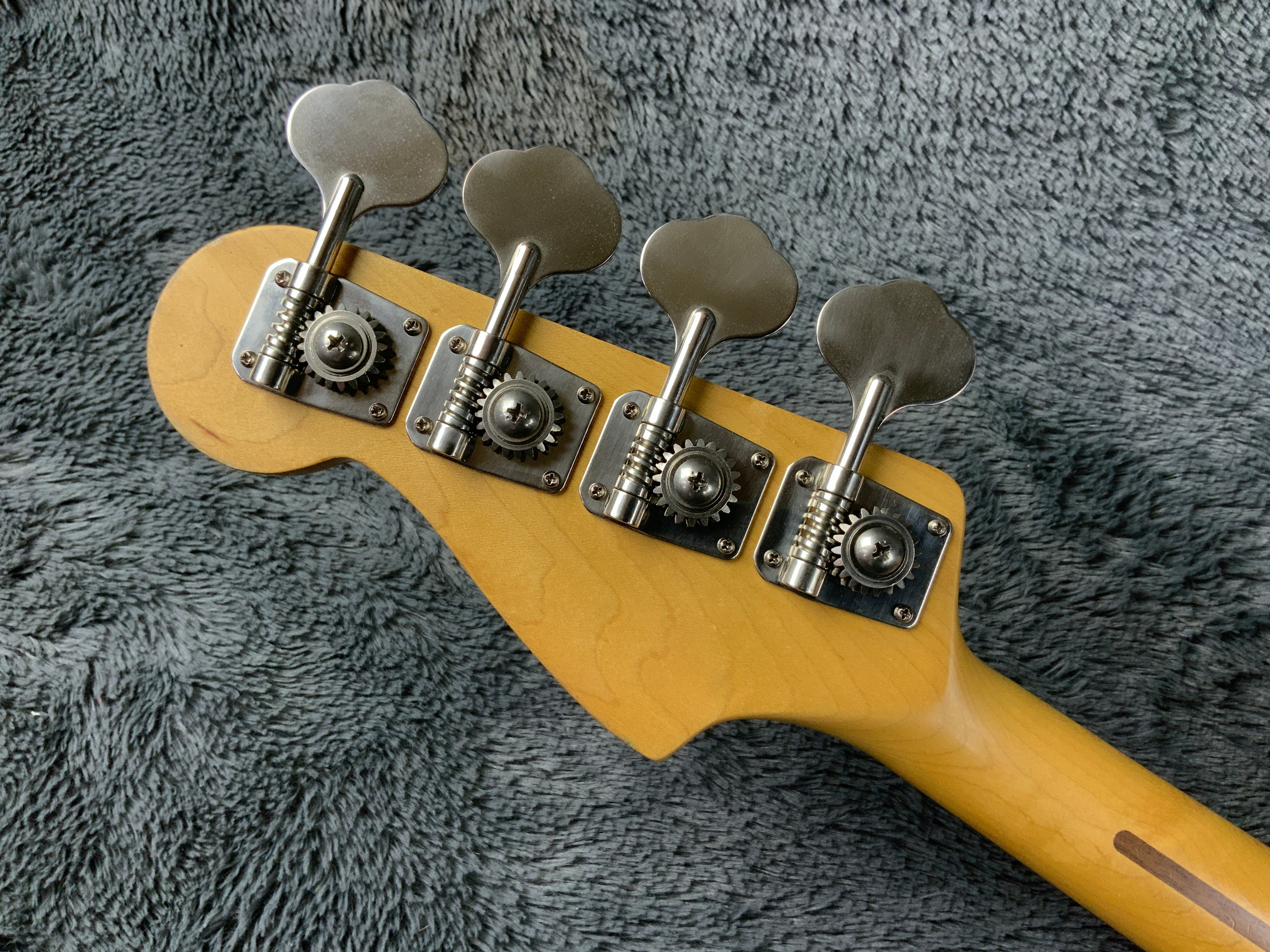 Fender Aerodyne Jazz Bass