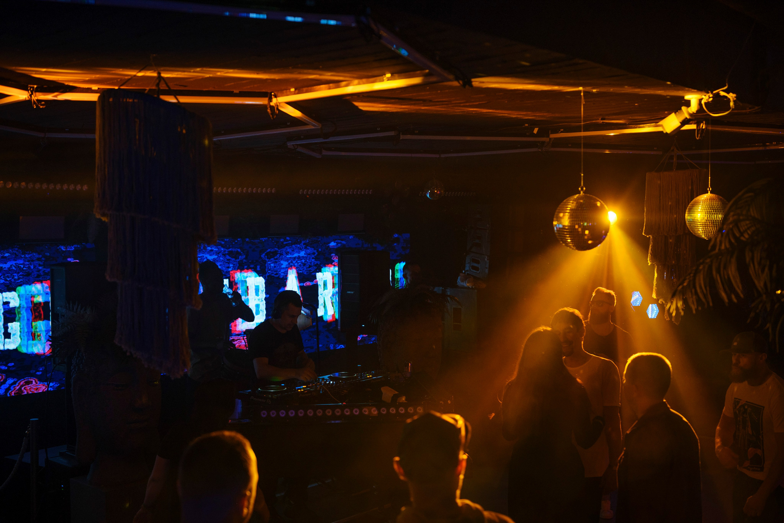 Embargo 2/03. Главная